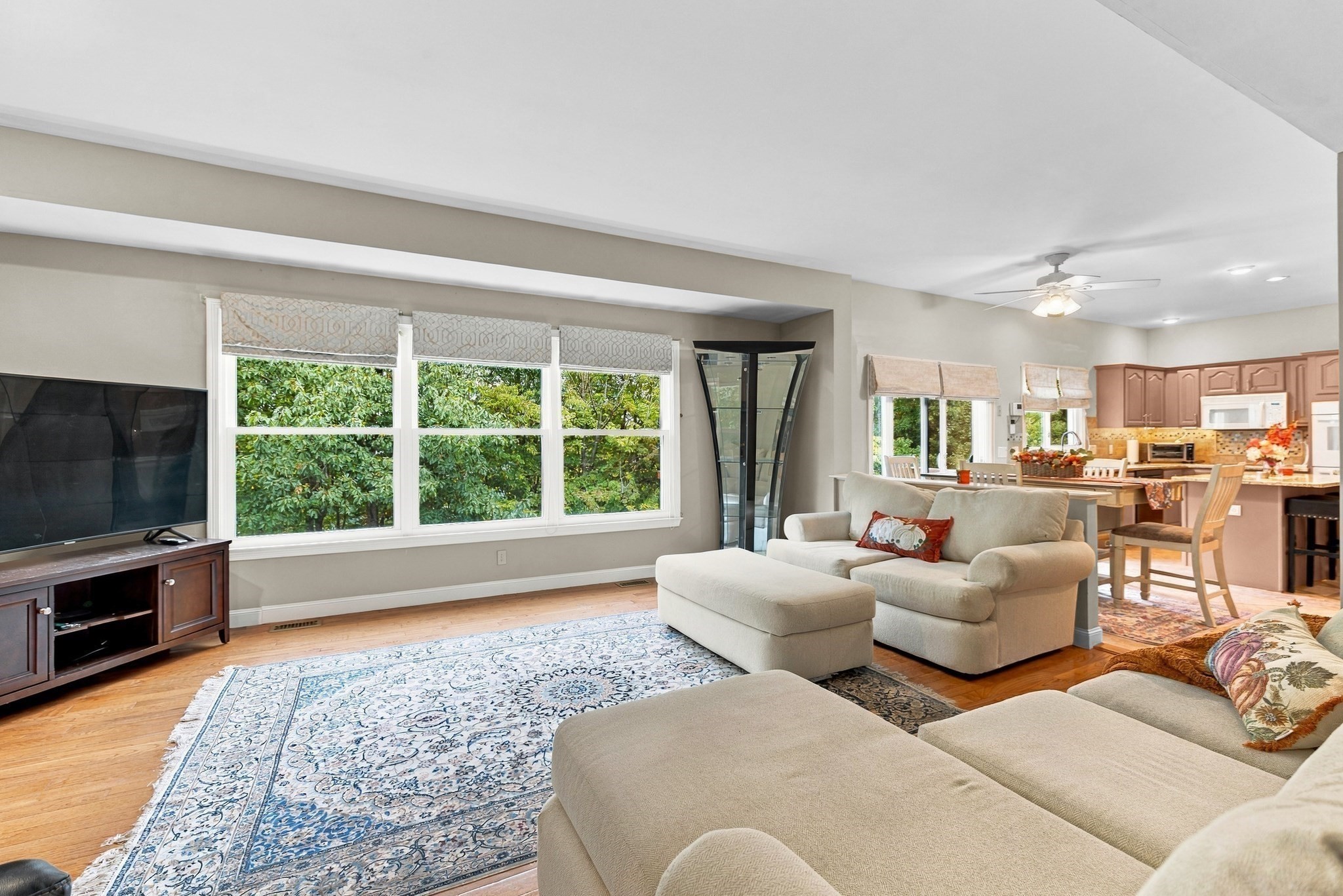 12 Lancelot Road Property Photo 4