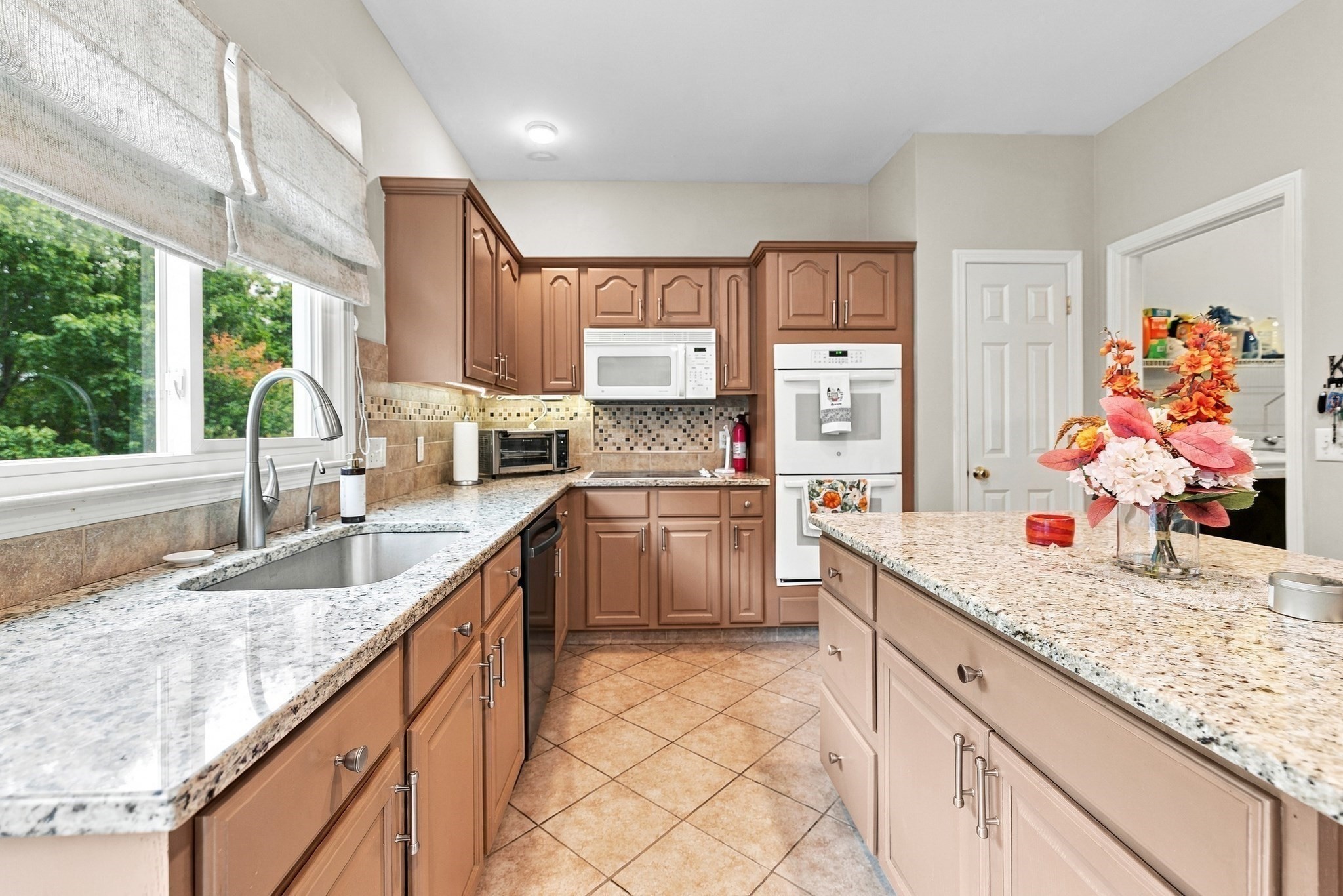 12 Lancelot Road Property Photo 6