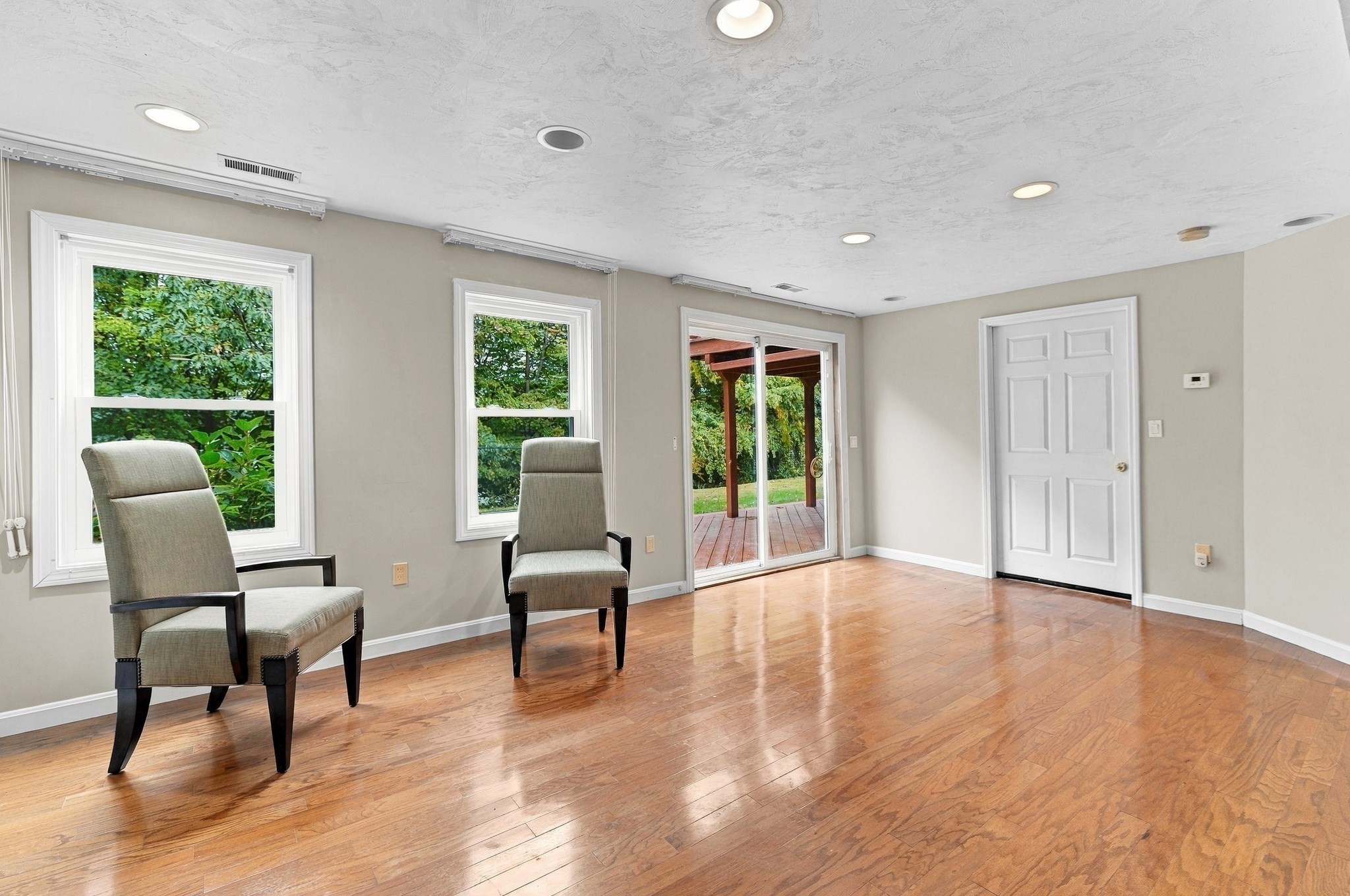 12 Lancelot Road Property Photo 27