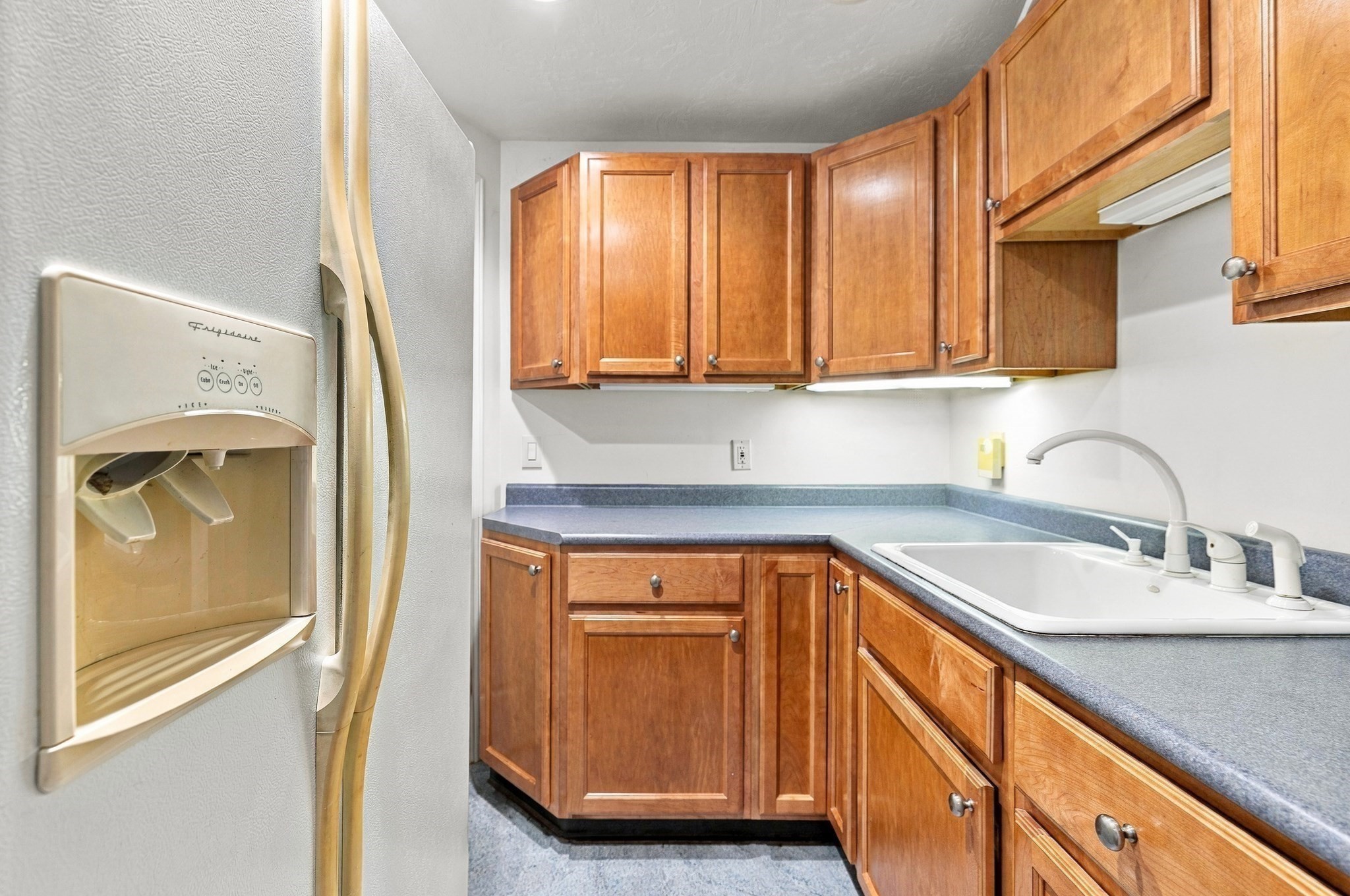 12 Lancelot Road Property Photo 30