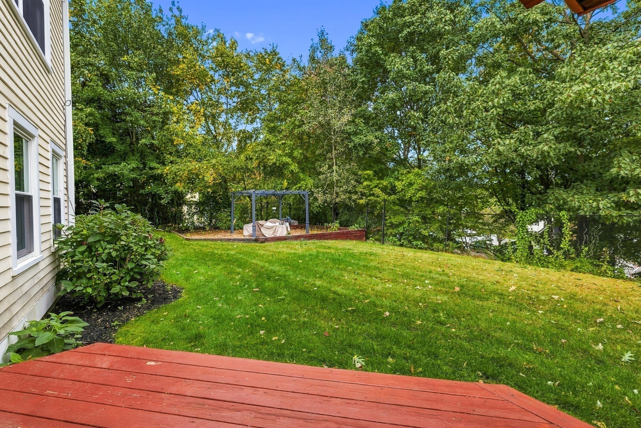 12 Lancelot Road Property Photo 34