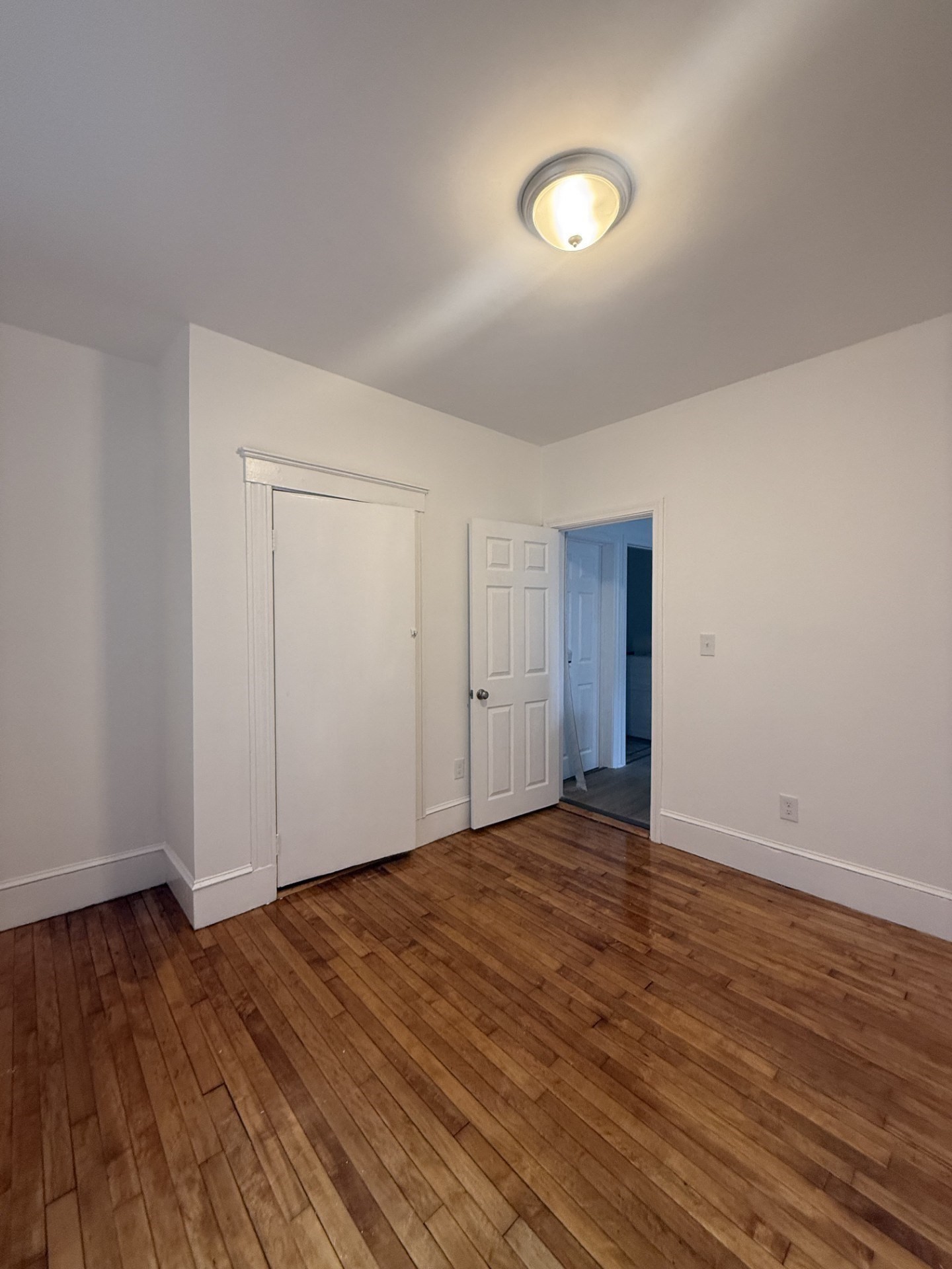 254 Washington St # 1r Property Photo 5