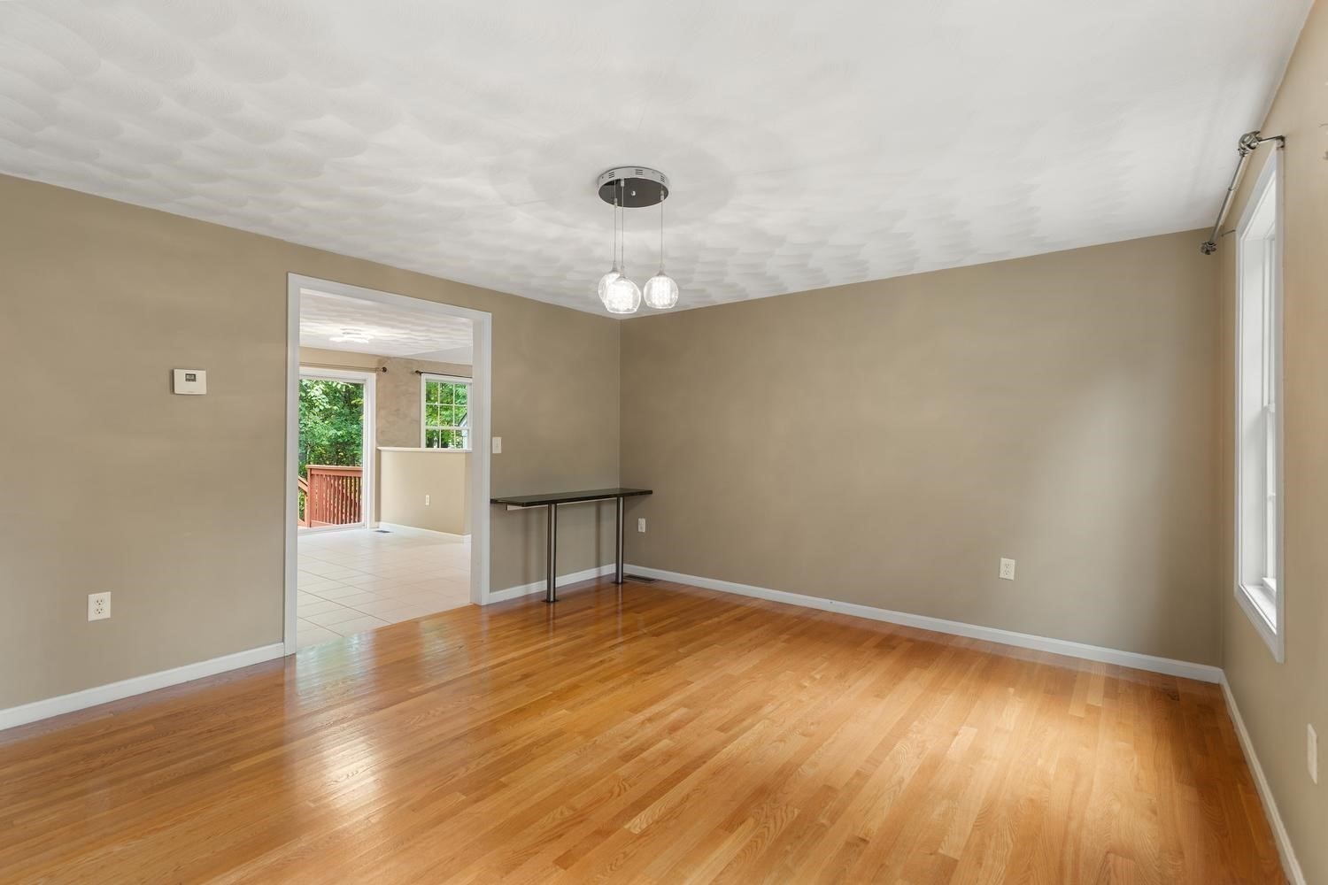 30 Lowe St Property Photo 5