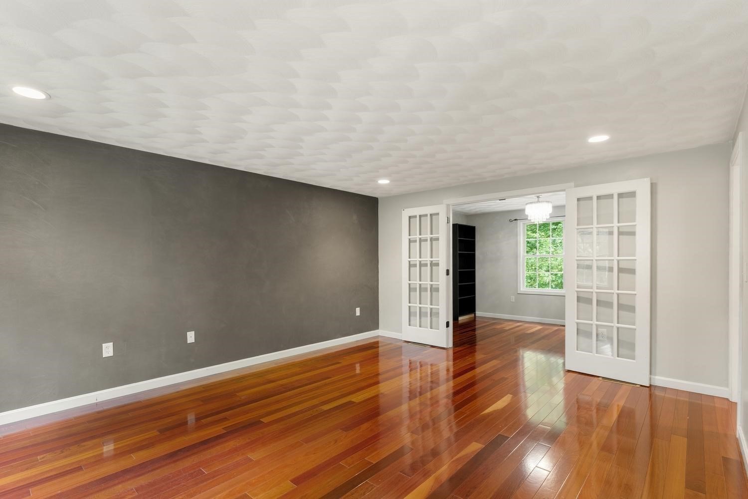 30 Lowe St Property Photo 15
