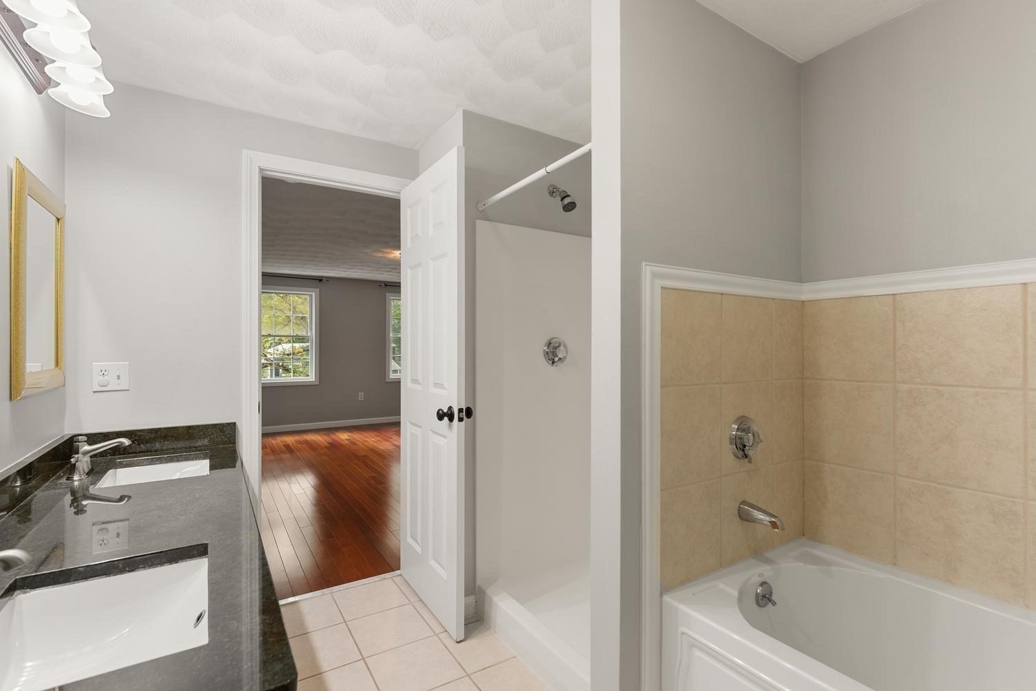 30 Lowe St Property Photo 22
