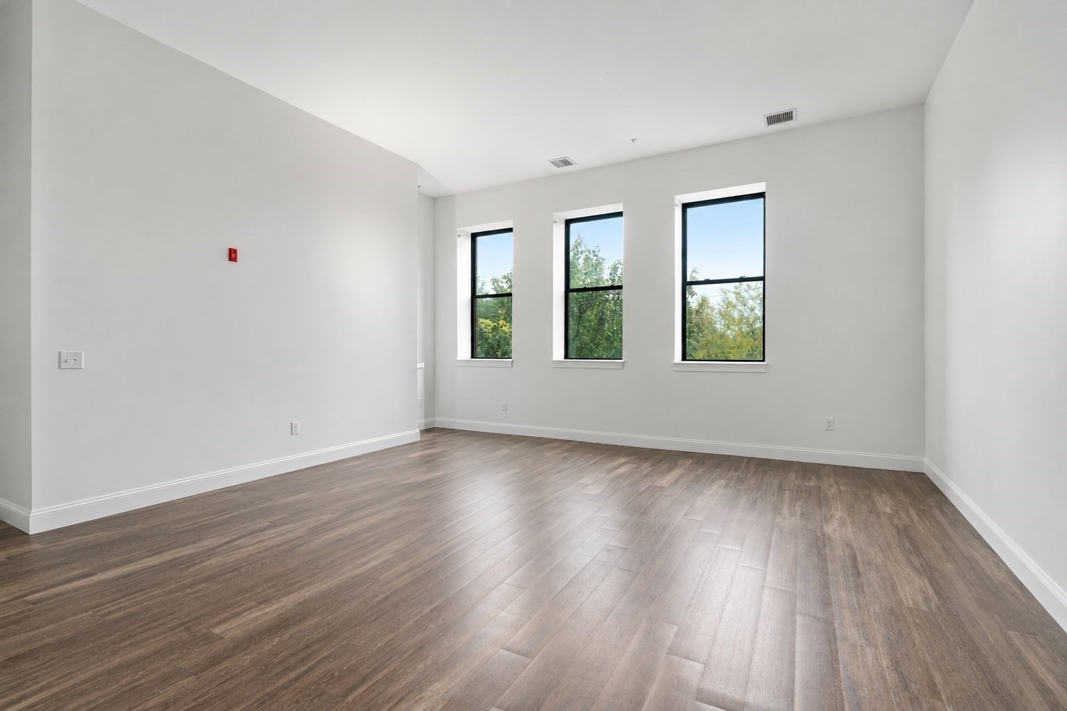 1022 Hancock # 210 Property Photo 4