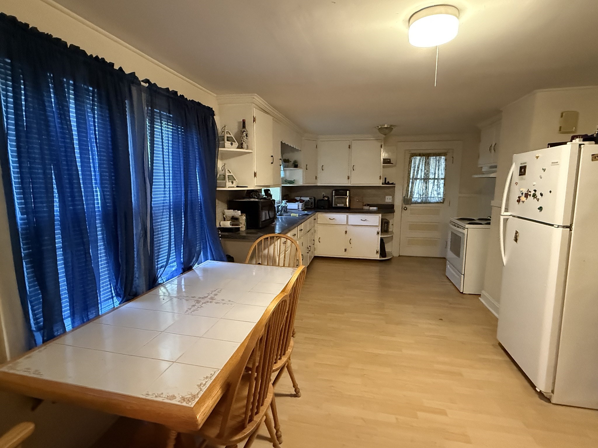 148 Denver St Property Photo 11