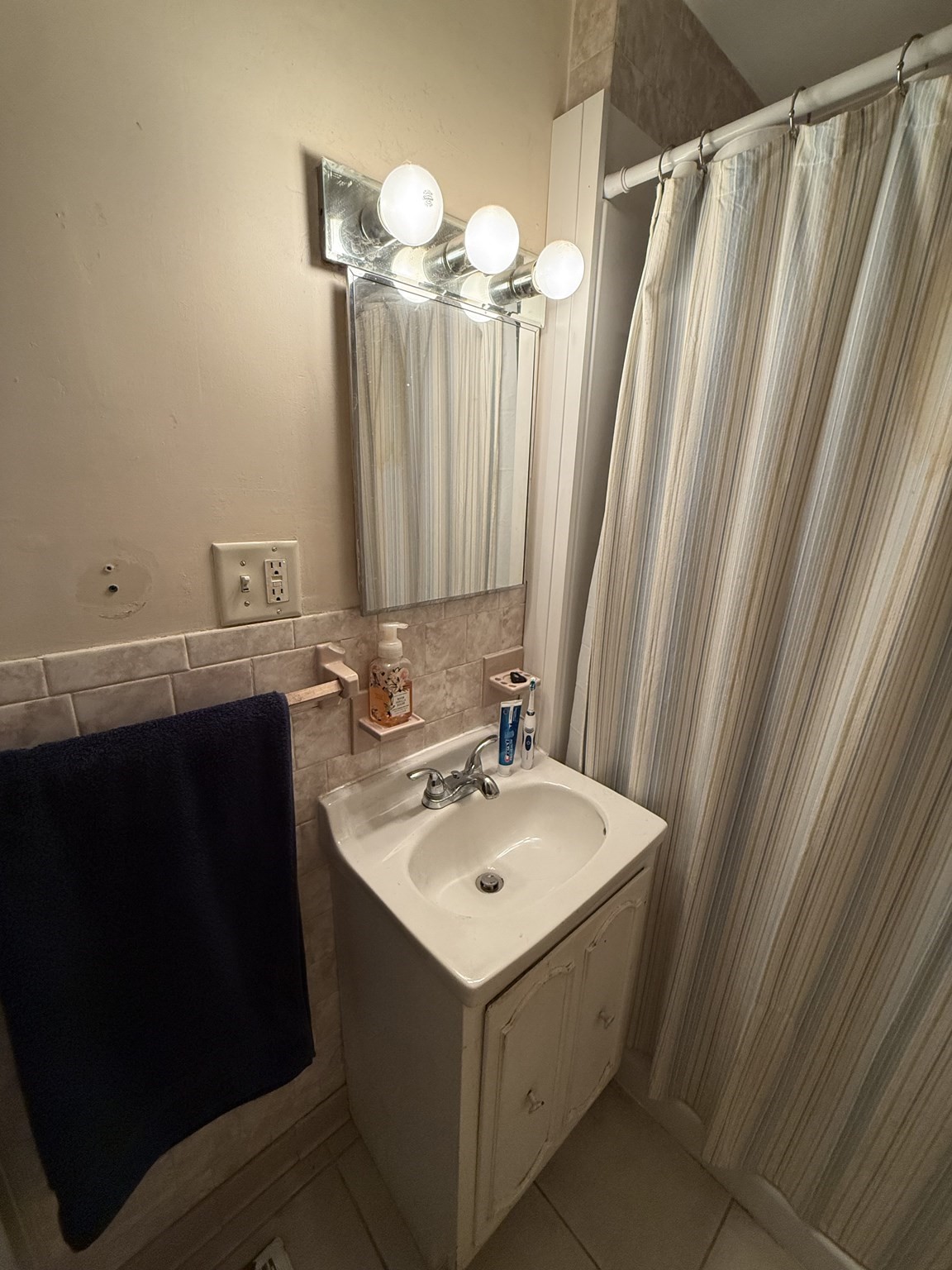 148 Denver St Property Photo 18