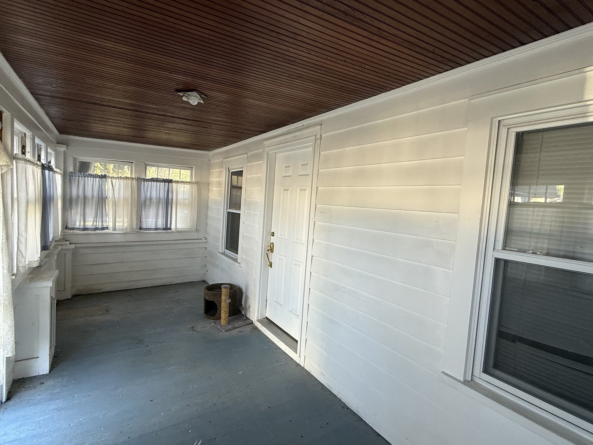 148 Denver St Property Photo 27