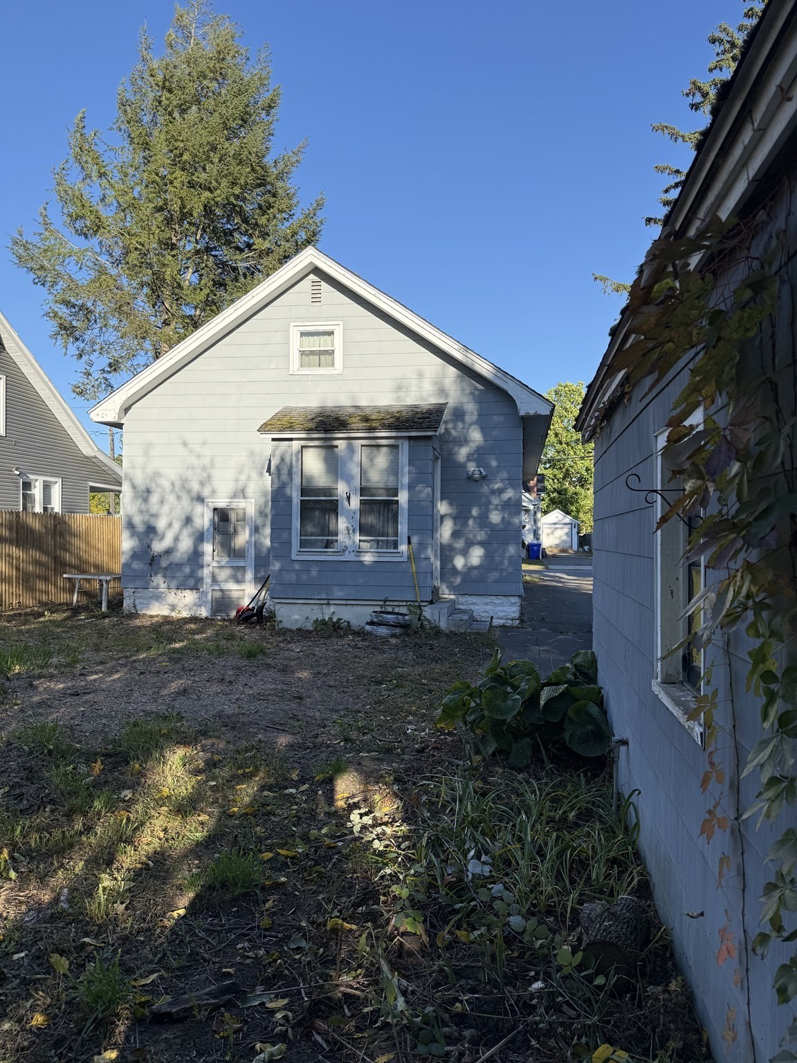148 Denver St Property Photo 37