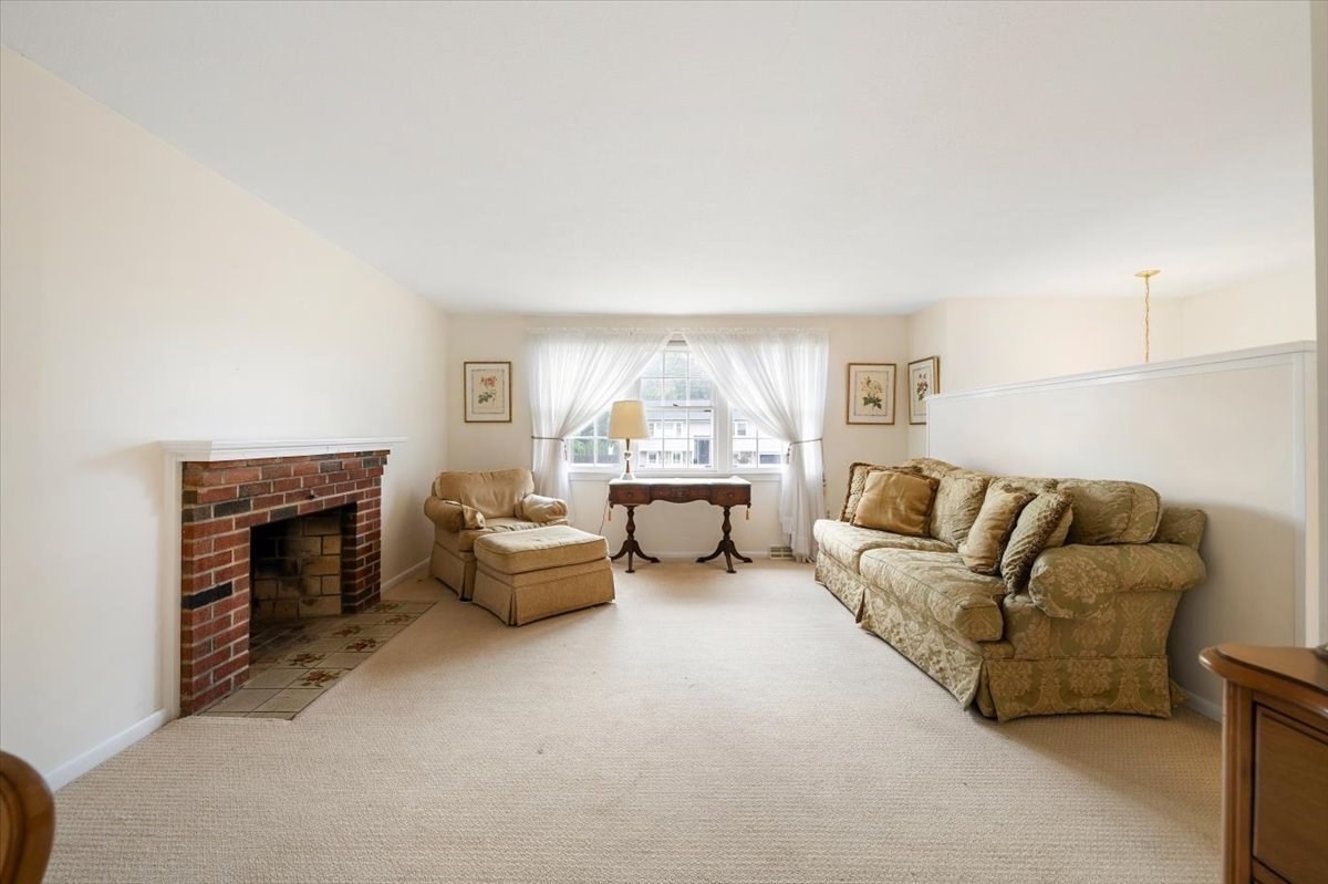 54 Apple D'or Road Property Photo 5