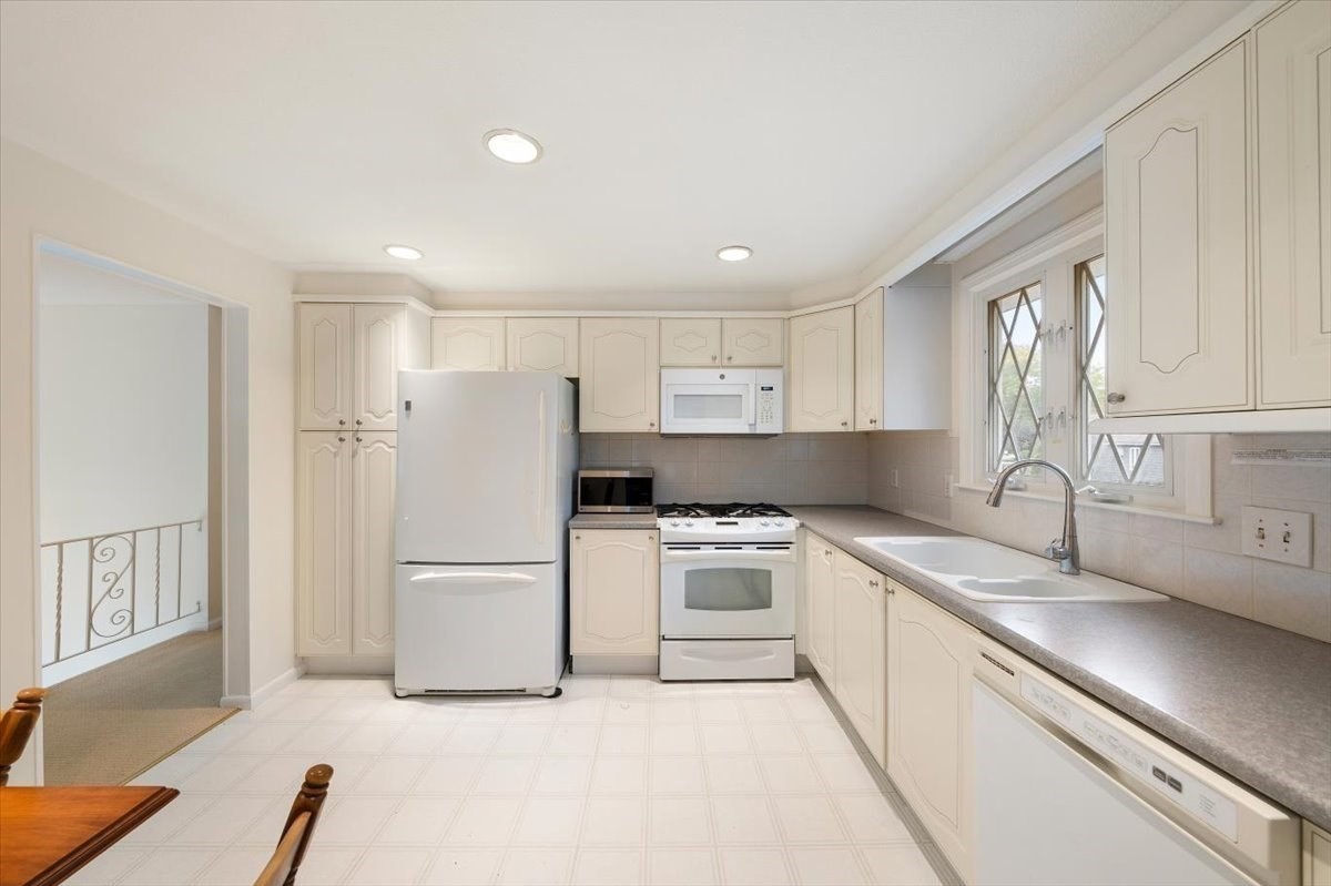 54 Apple D'or Road Property Photo 10
