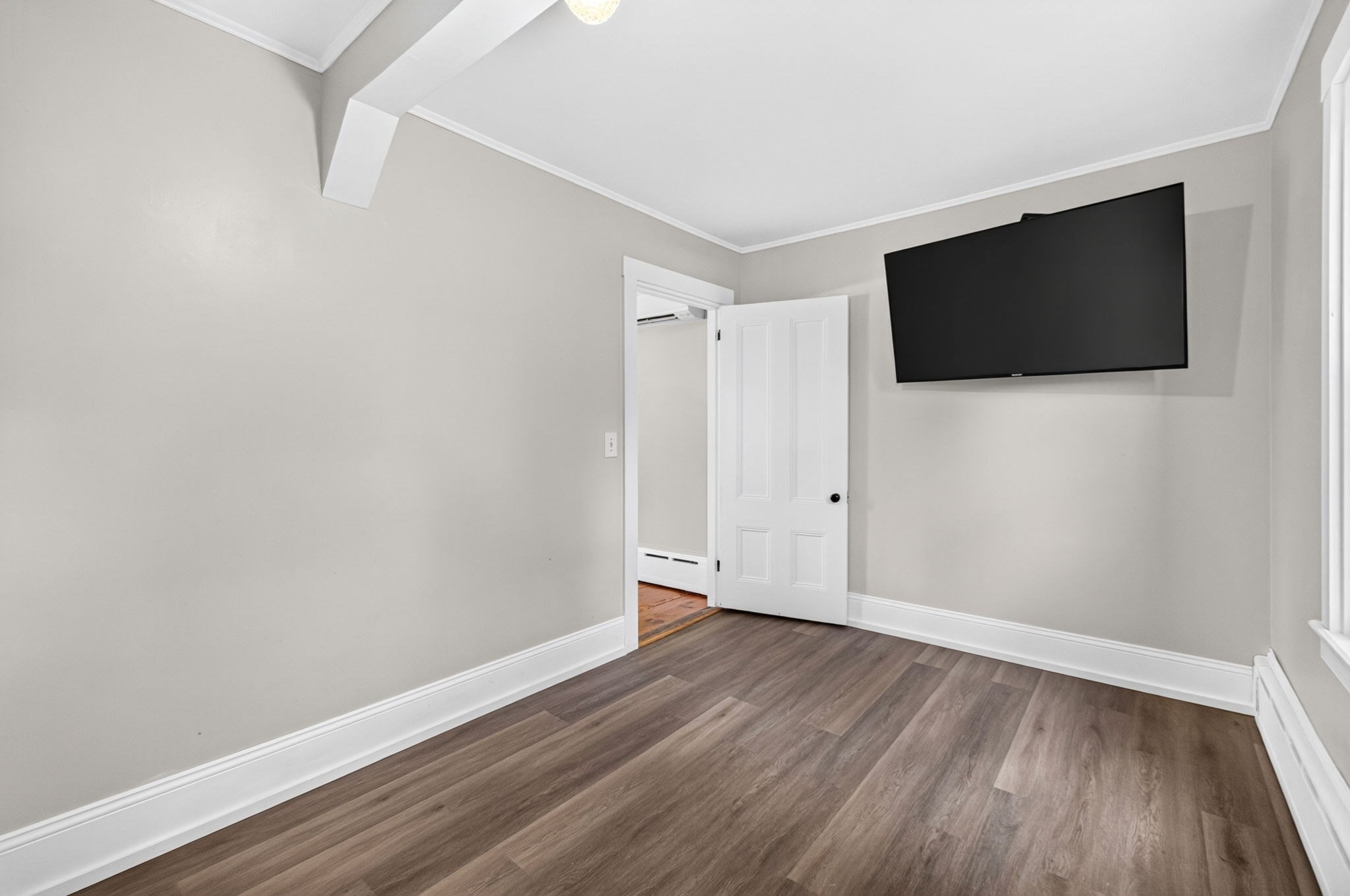 87 River St Property Photo 30