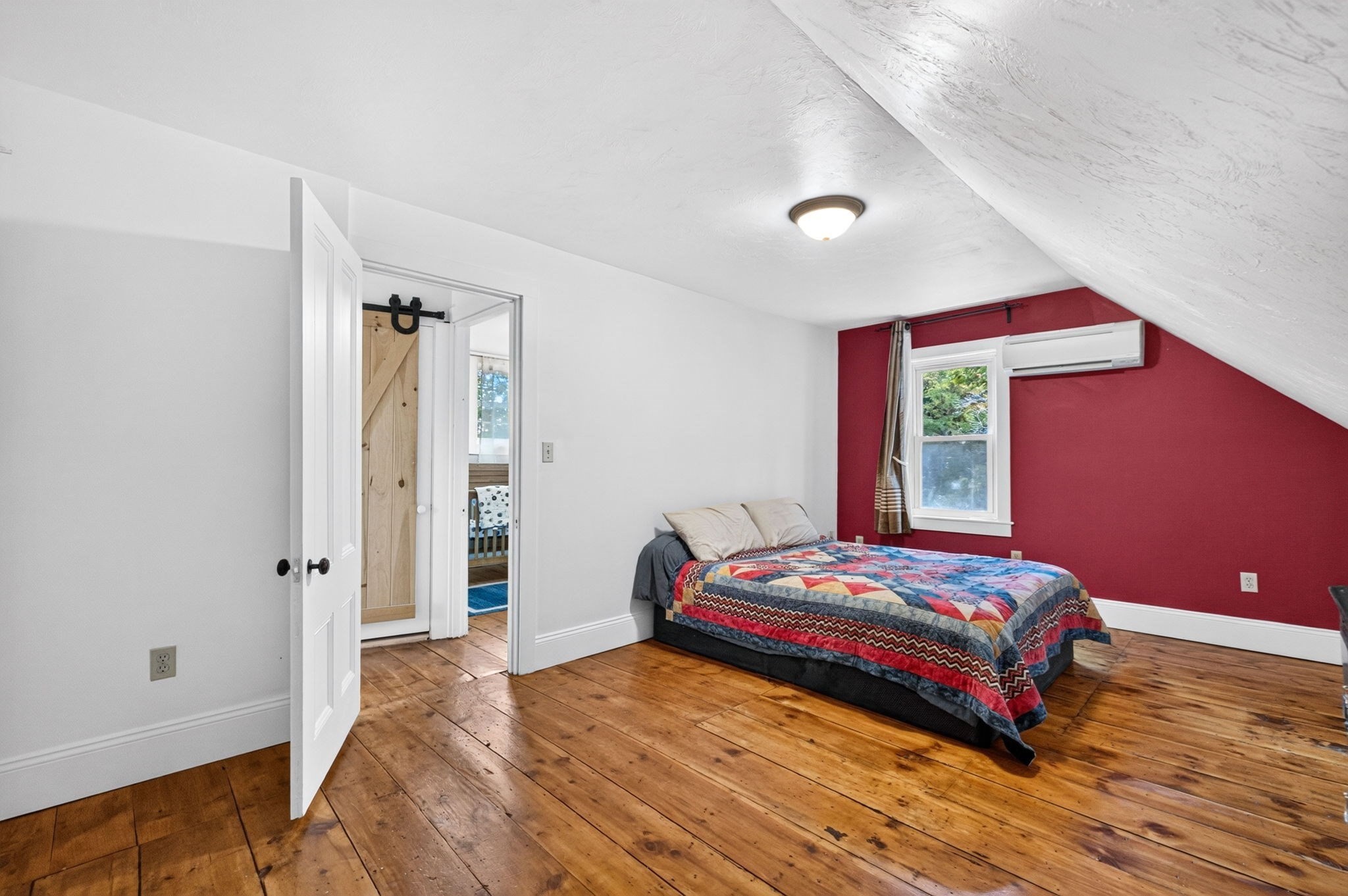 87 River St Property Photo 35