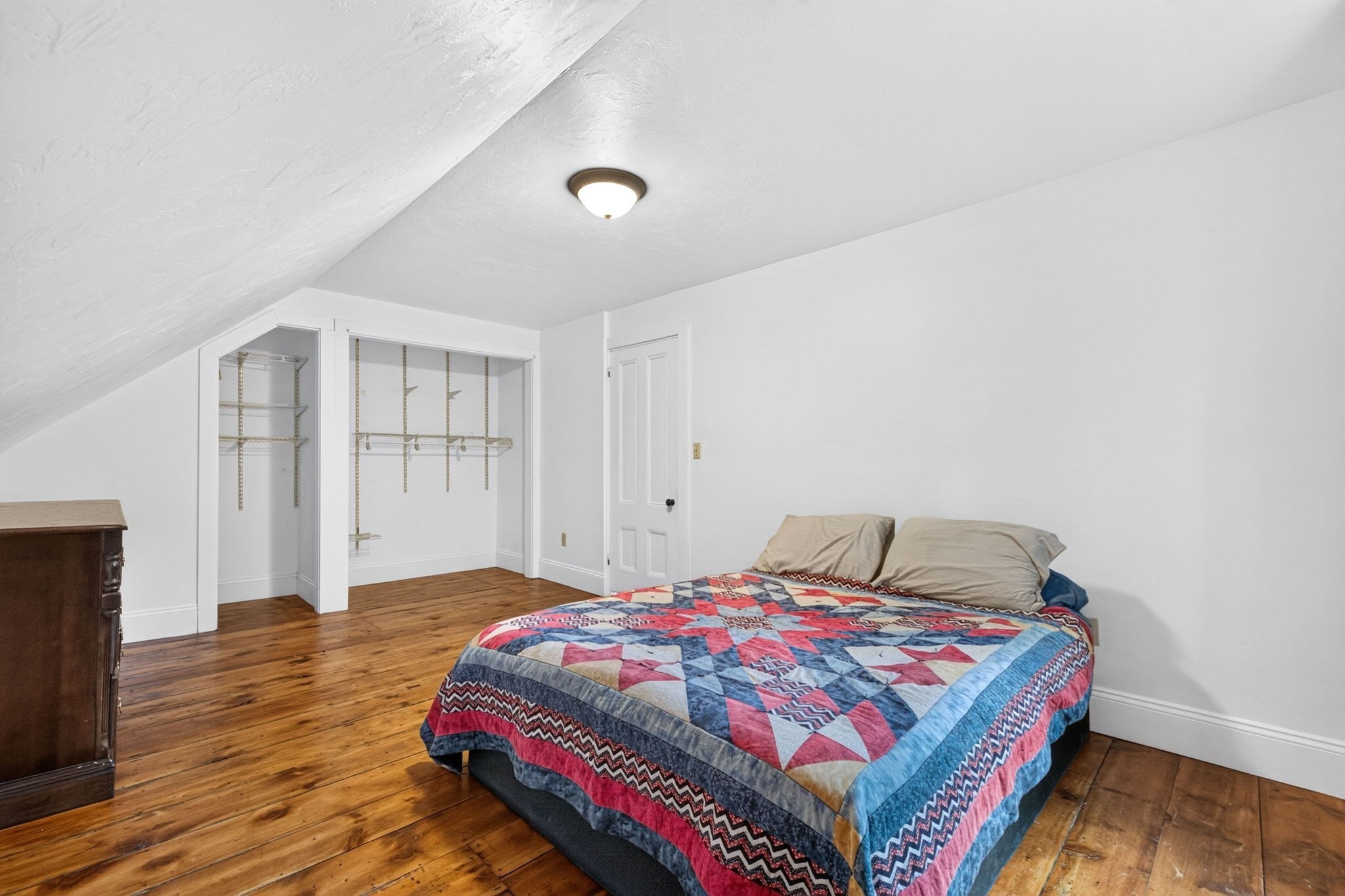 87 River St Property Photo 38