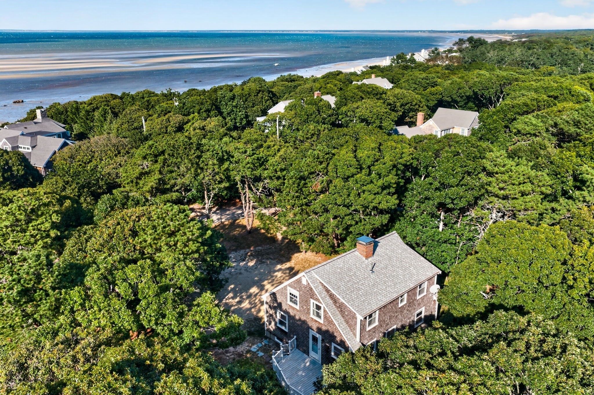 92 Dune Road Property Photo 1