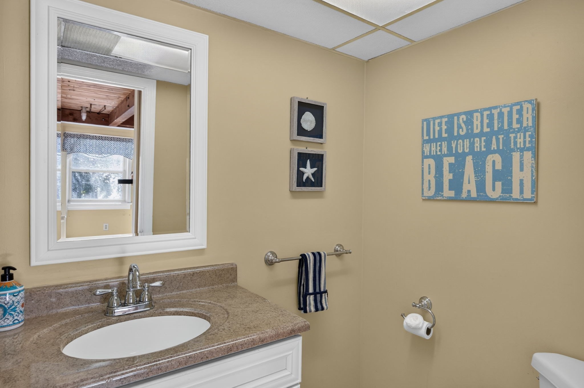 92 Dune Road Property Photo 15