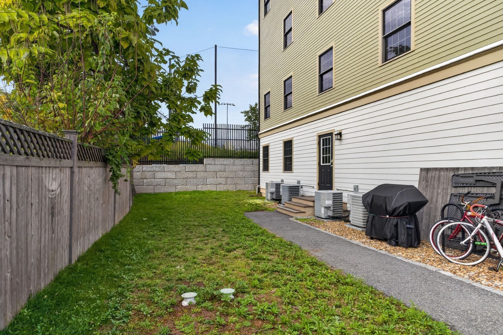 10 Allen Ct # 1 Property Photo 18