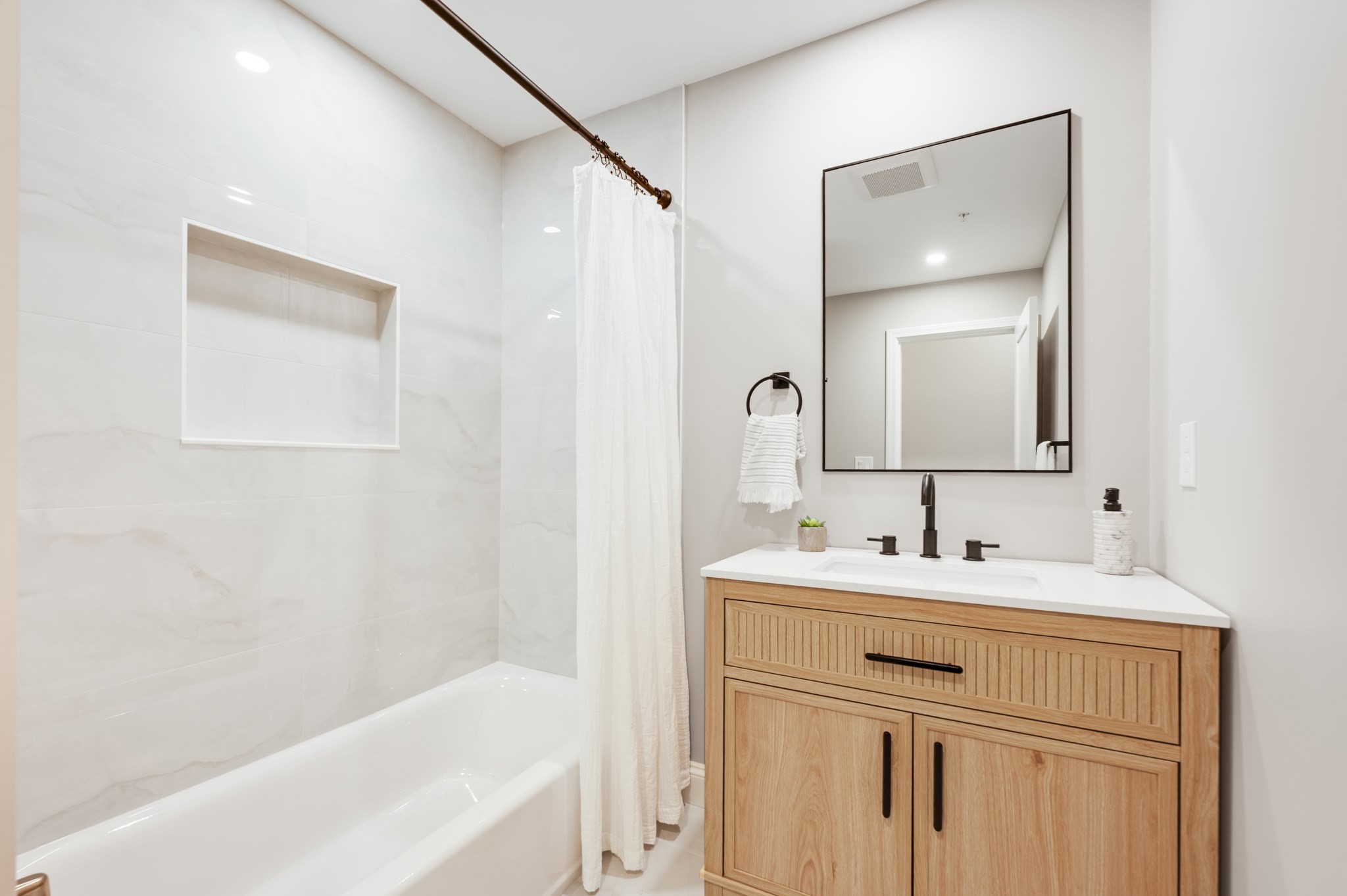 271 Washington Ave # 1 Property Photo 17