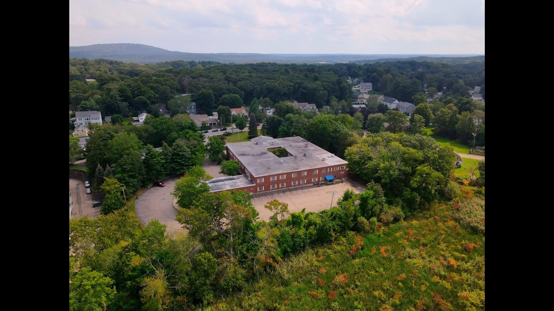 1007 East Property Photo 4