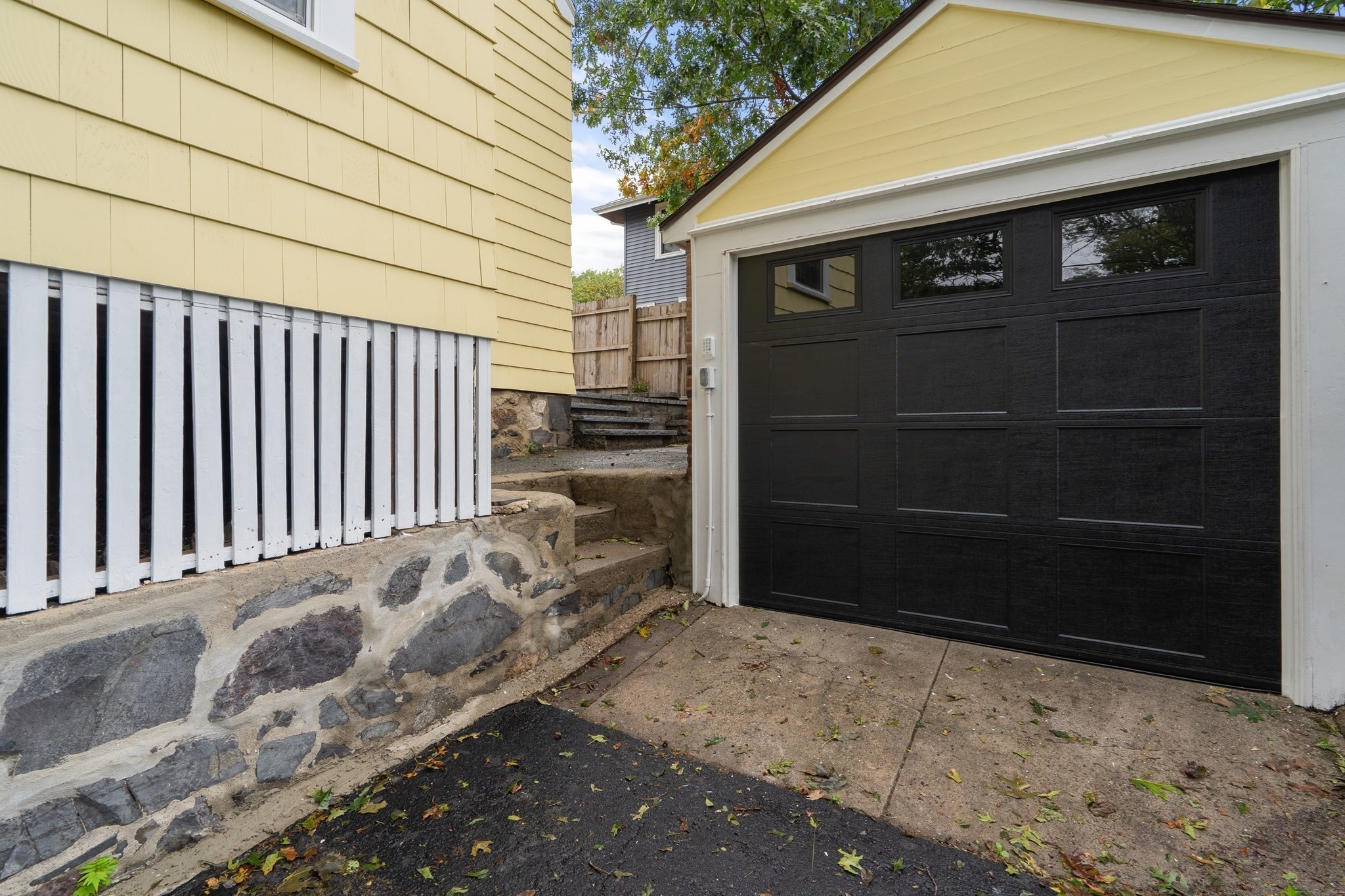 88 Decker St Property Photo 16