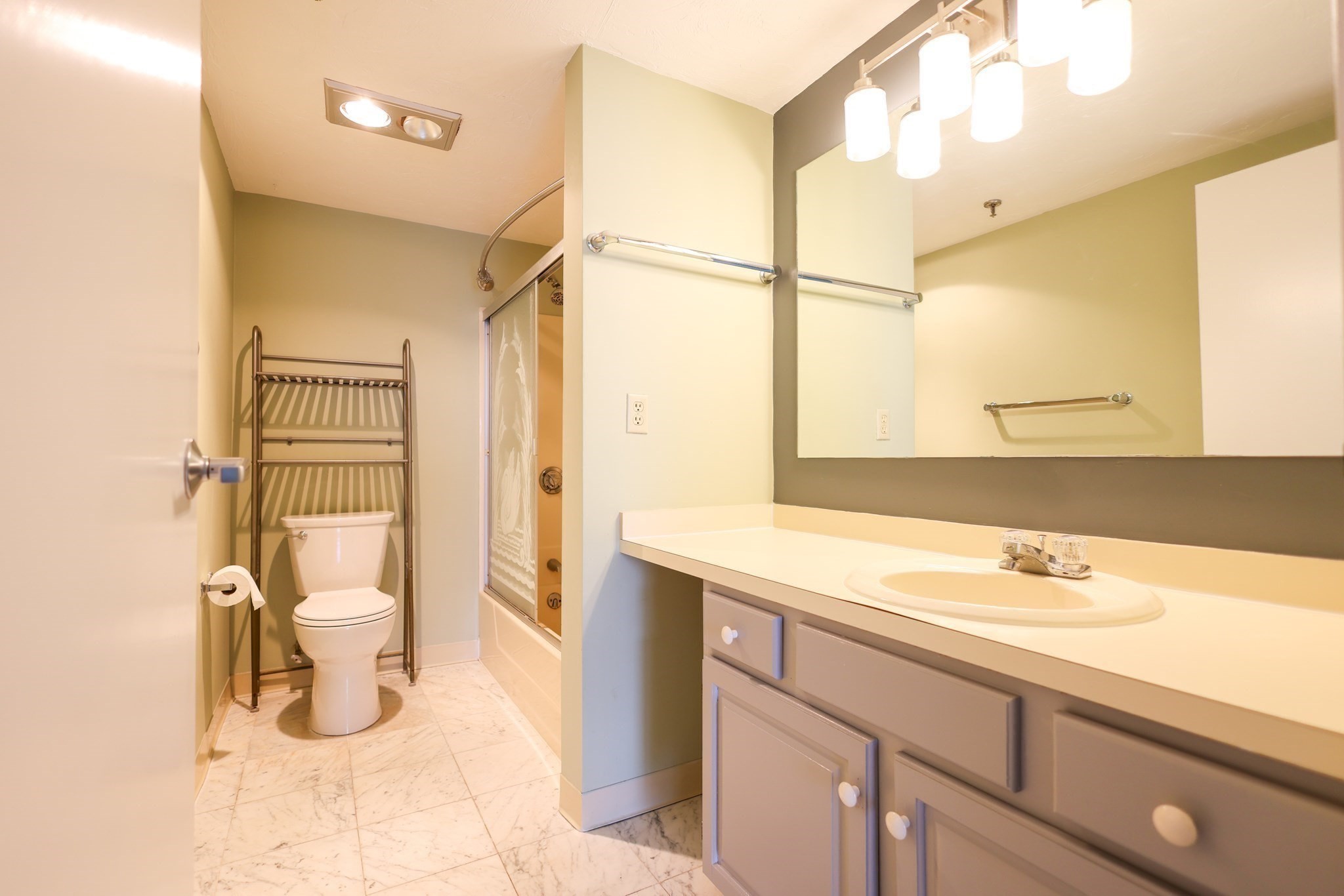 200 Cove Way # 1002 Property Photo 26