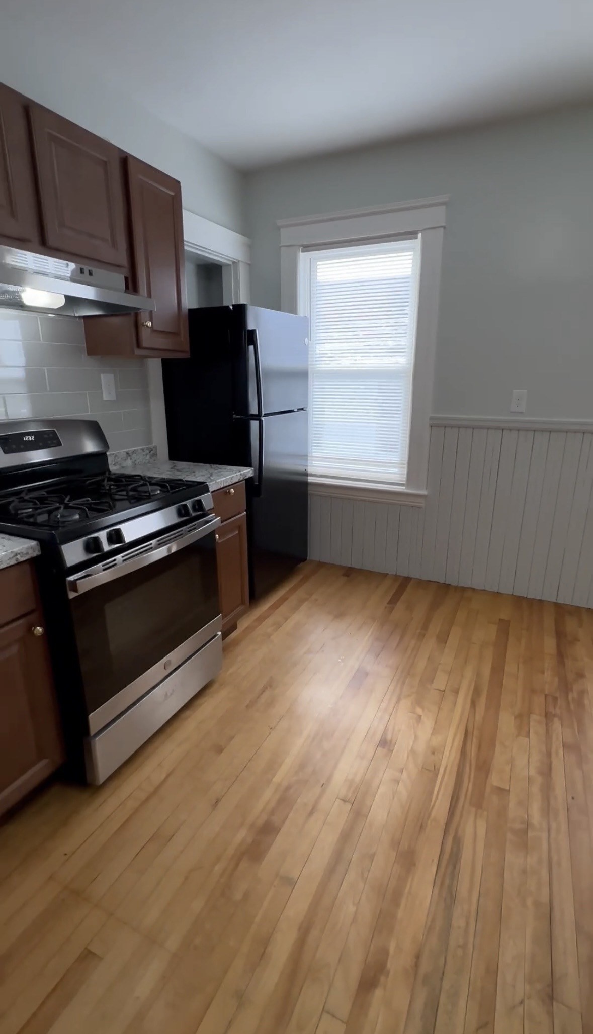 104 Sterling St Property Photo 16