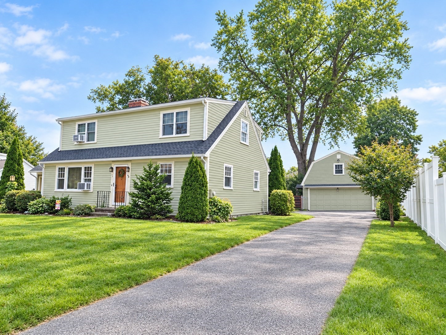 25 Saint Anthony St Property Photo 1
