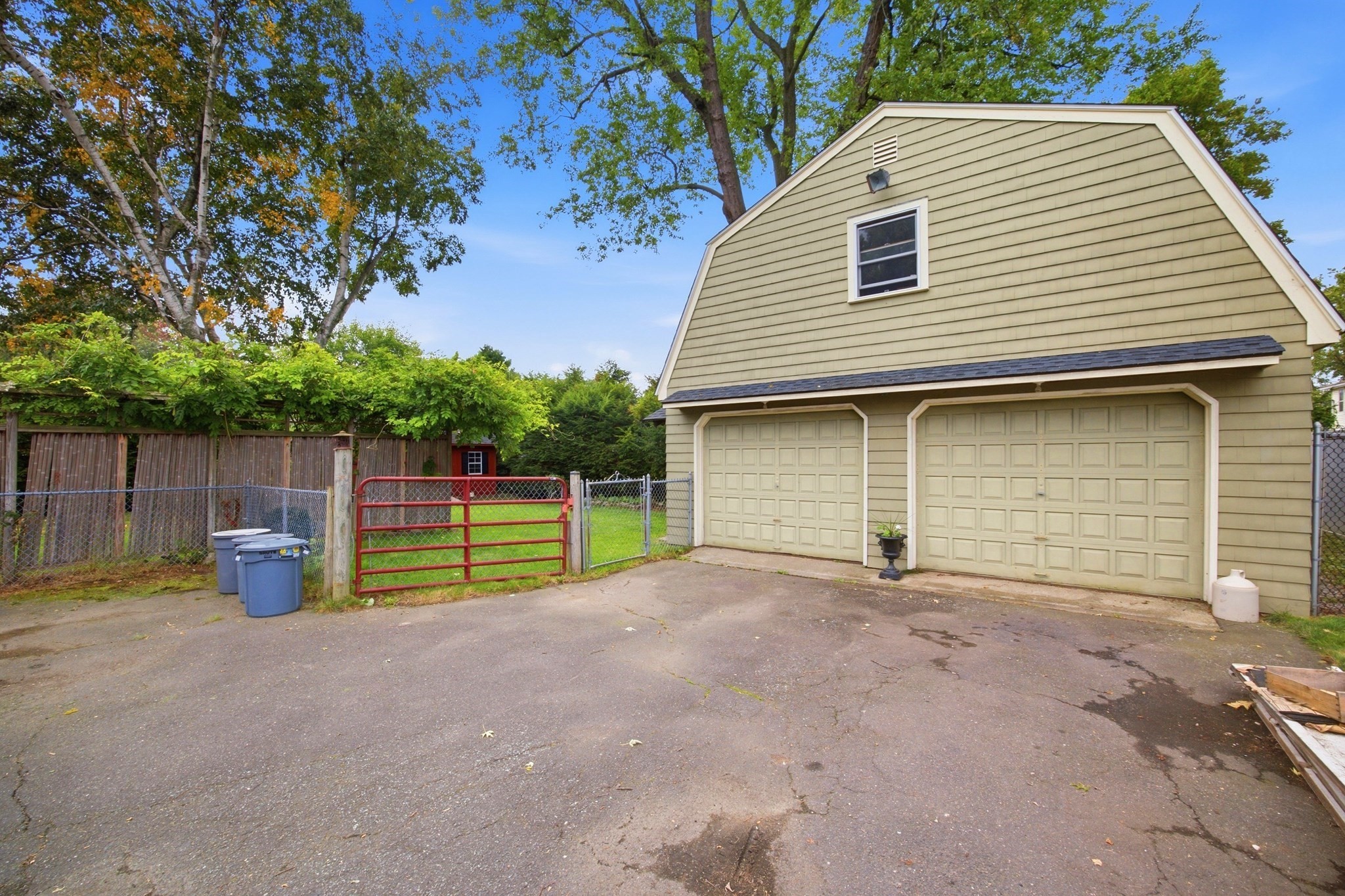 25 Saint Anthony St Property Photo 5