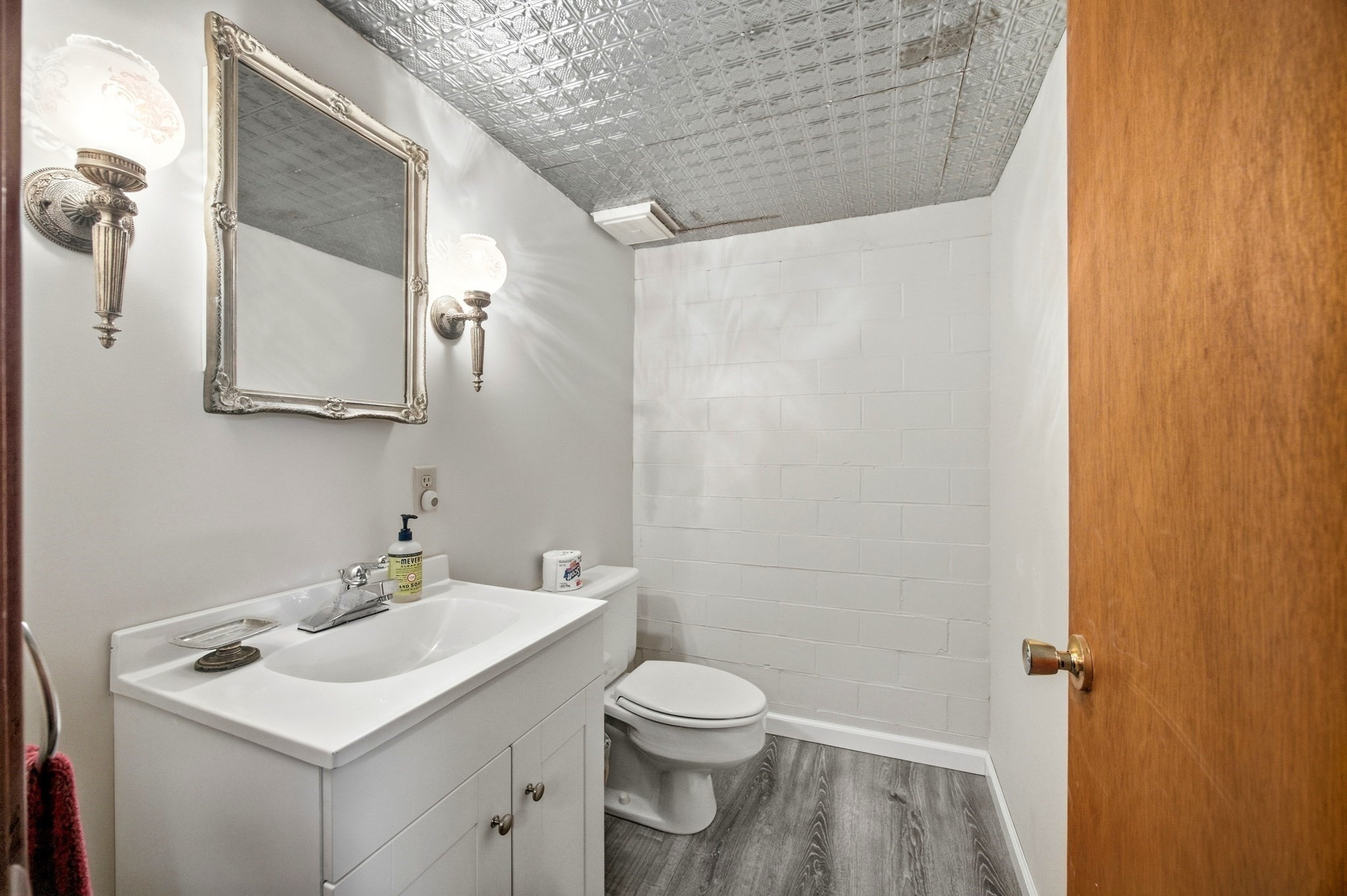 25 Saint Anthony St Property Photo 29