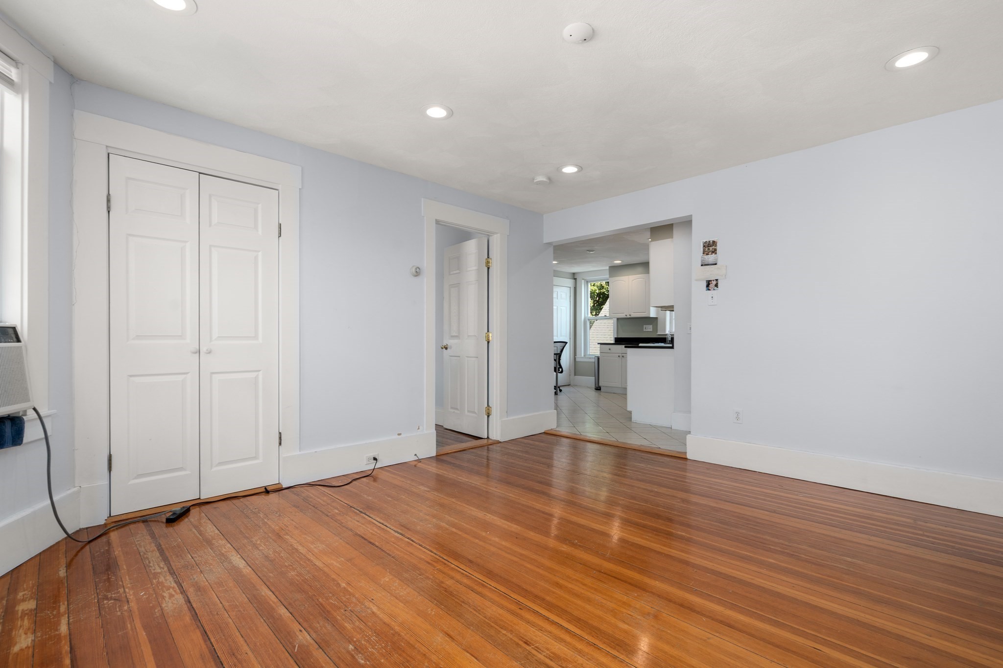 93 Easton Street # 3 Property Photo 6