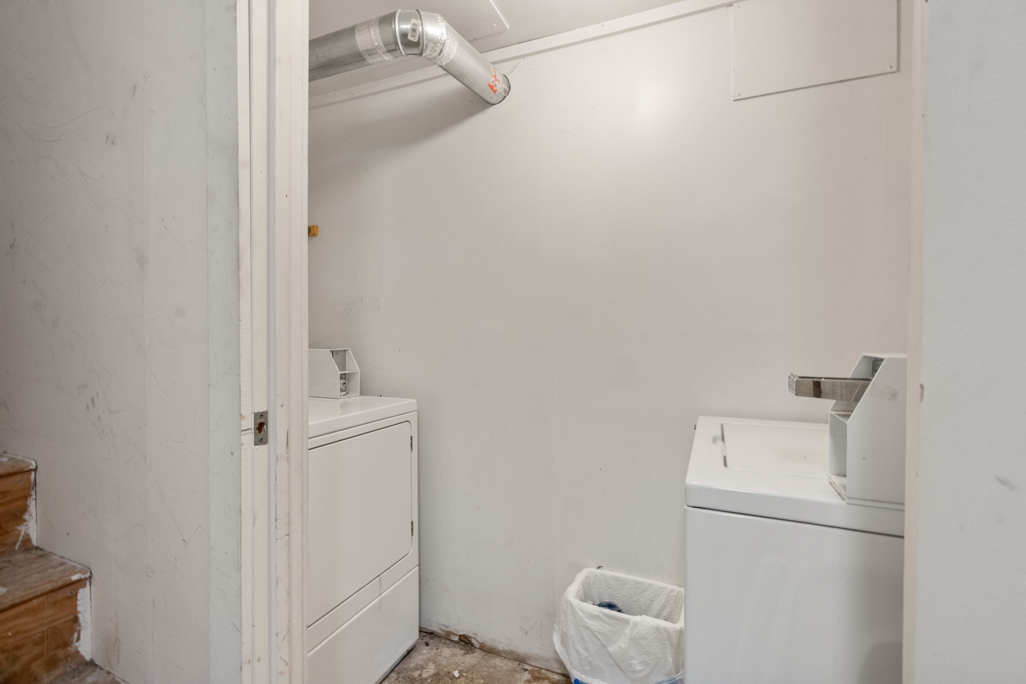93 Easton Street # 3 Property Photo 13