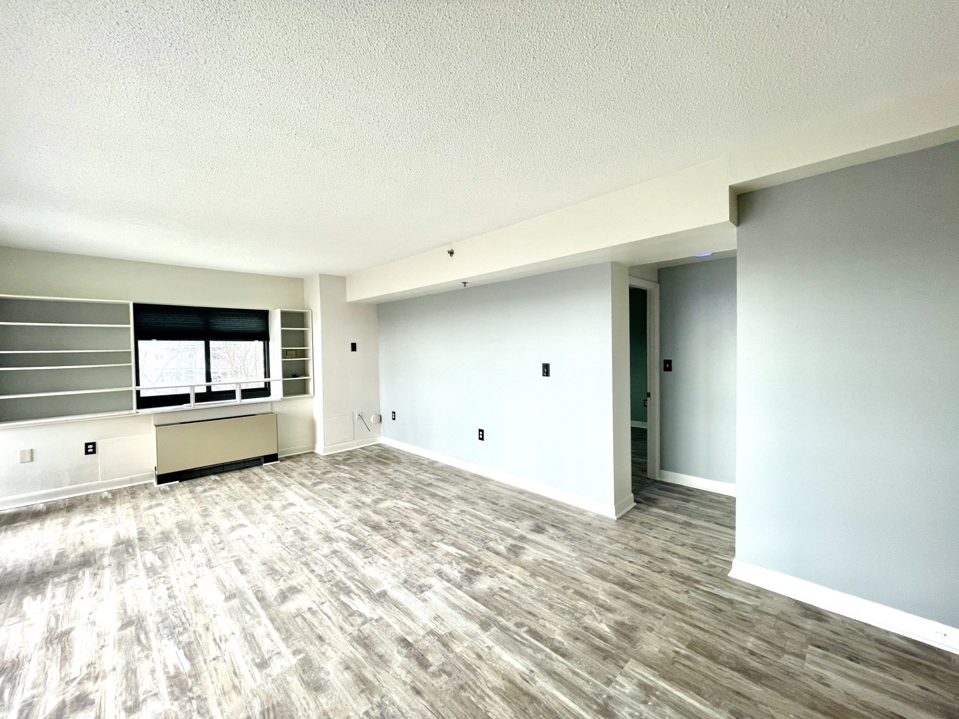 300 Lynn Shore Dr # 603 Property Photo 8