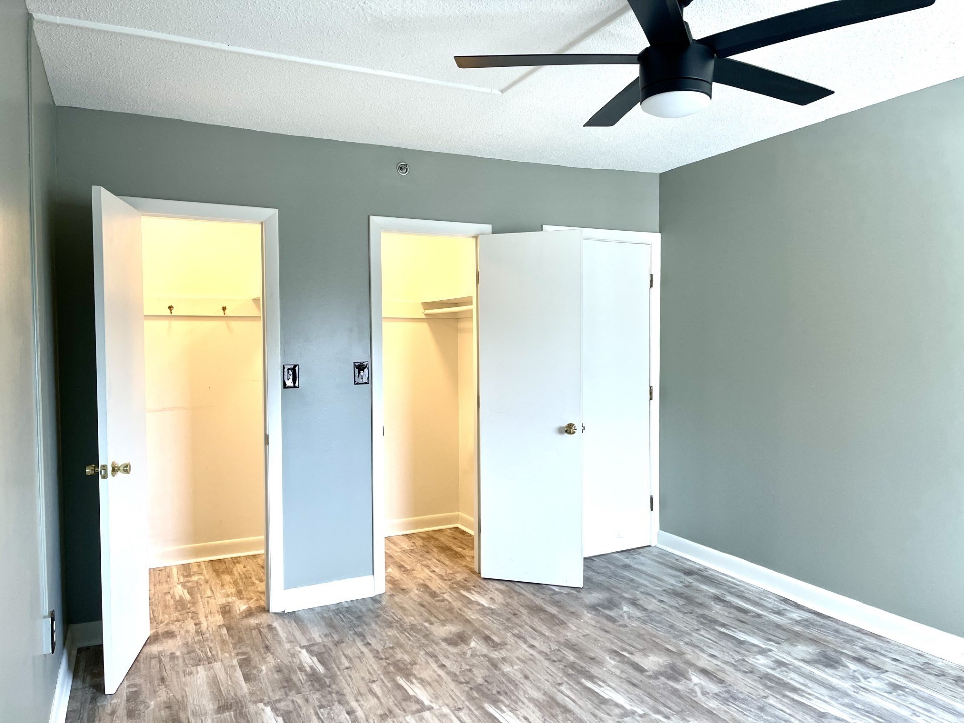 300 Lynn Shore Dr # 603 Property Photo 18