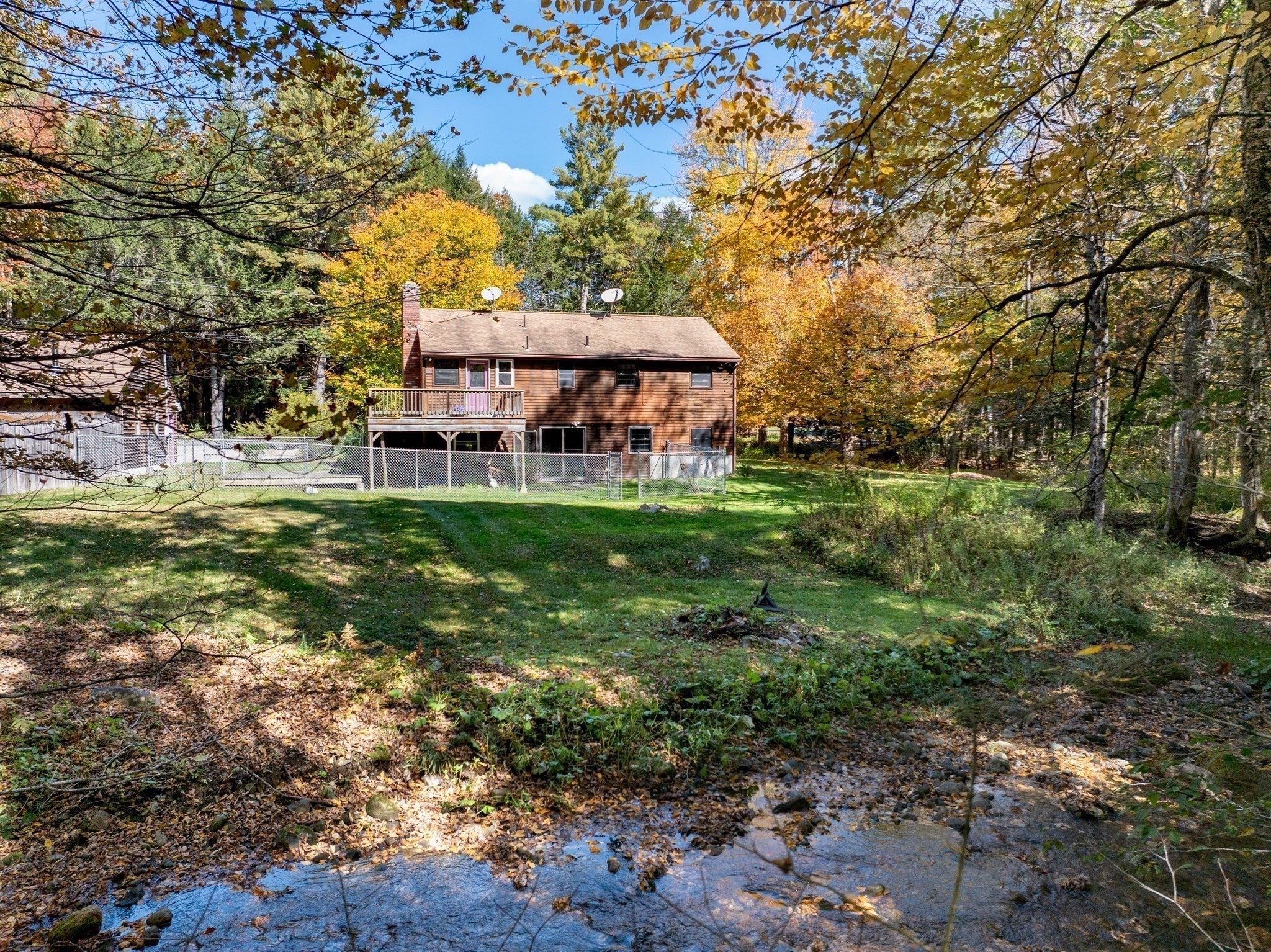 441 Dingle Rd Property Photo 6