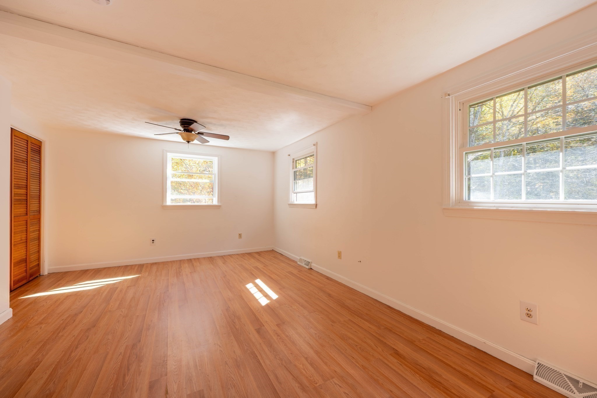 441 Dingle Rd Property Photo 16