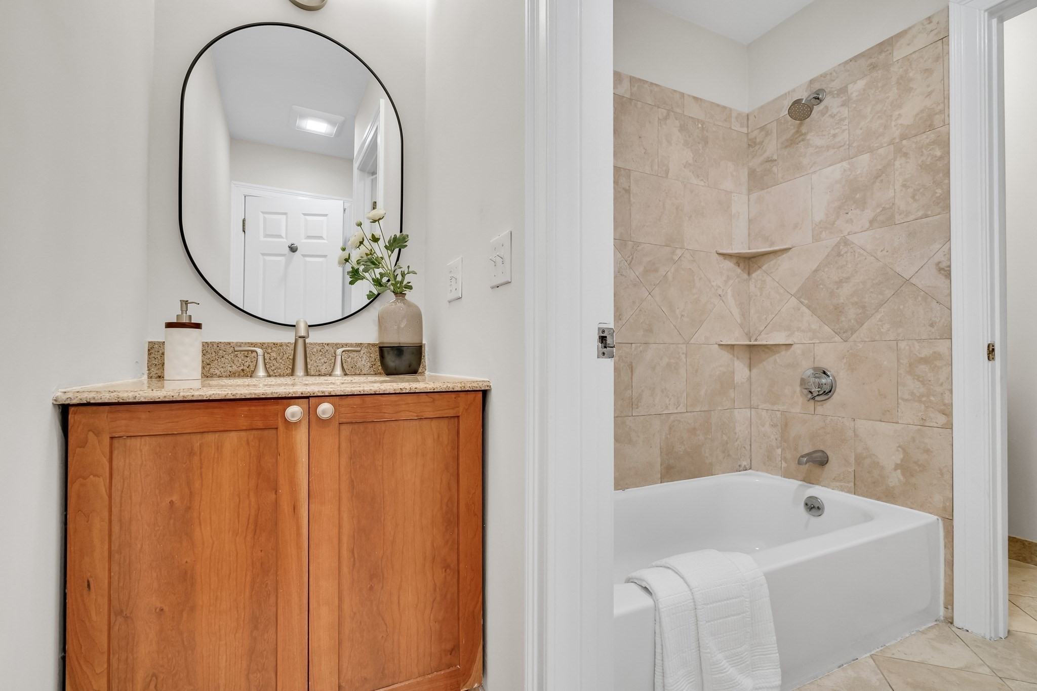 40 Prince Street # 40 Property Photo 13