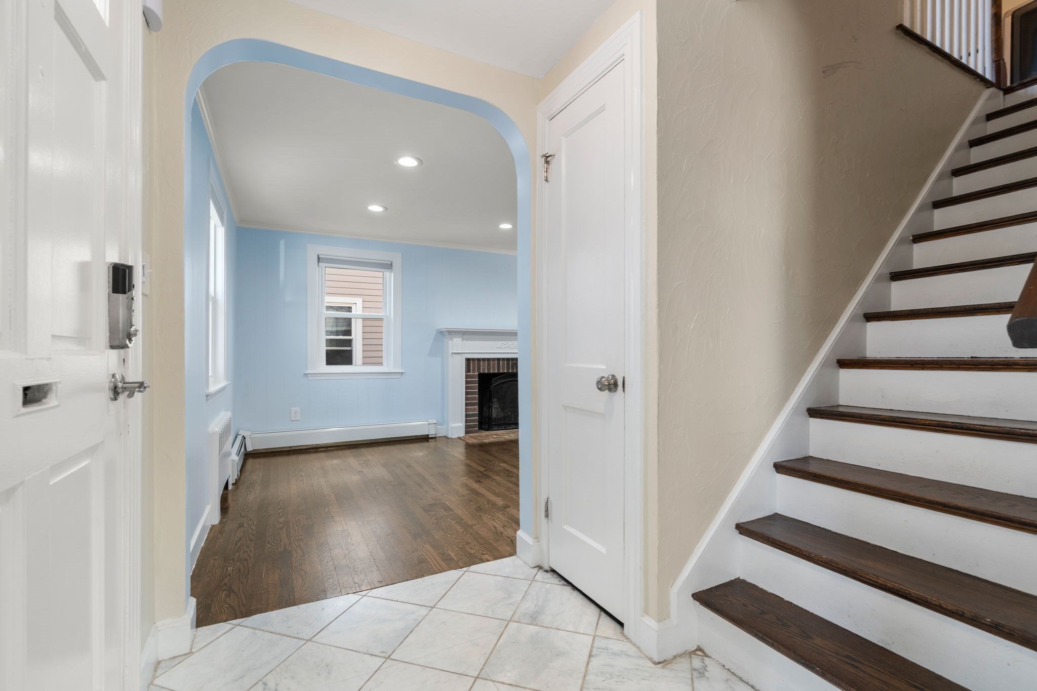 125 Thacher Property Photo 7