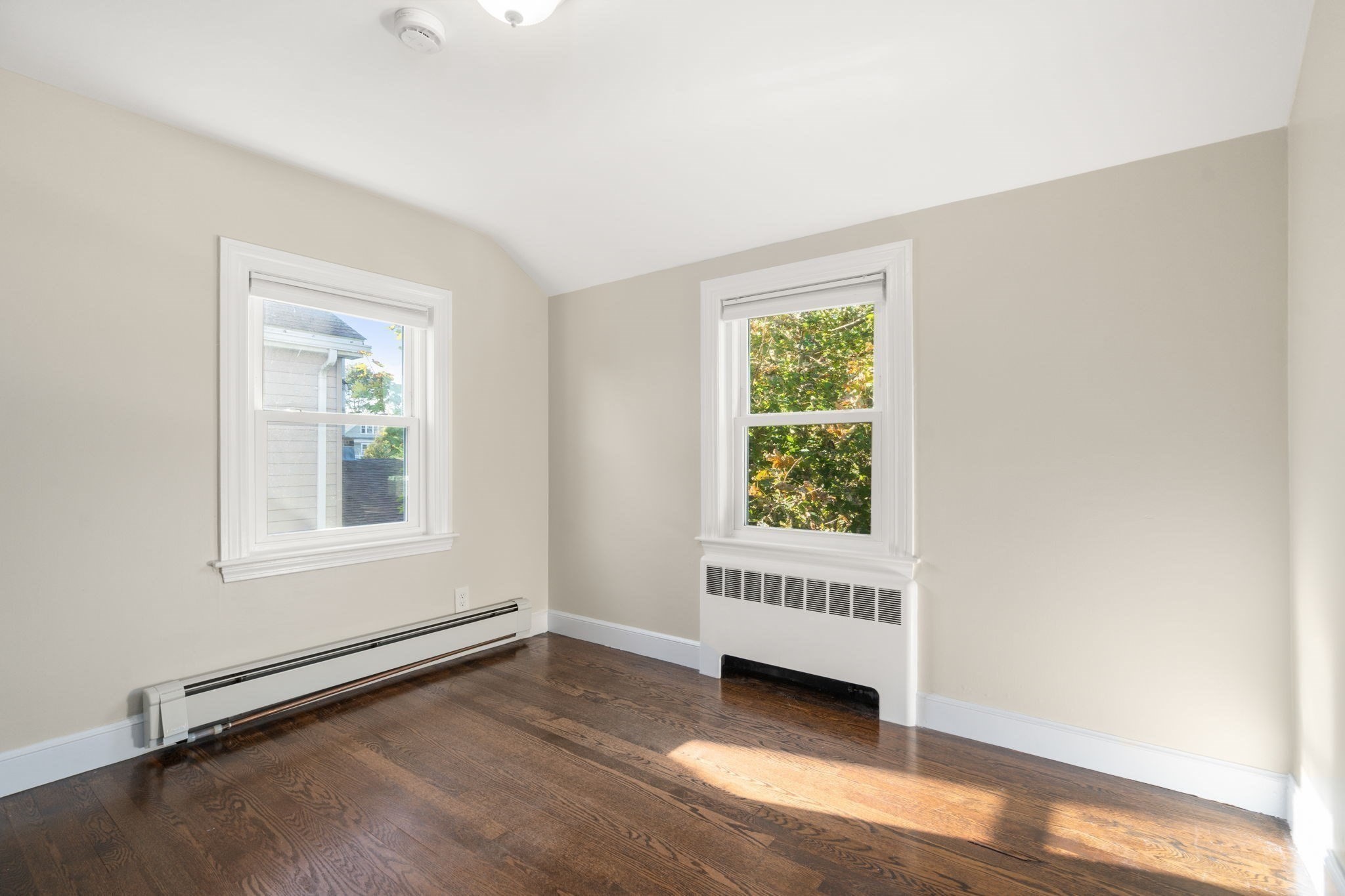 125 Thacher Property Photo 14
