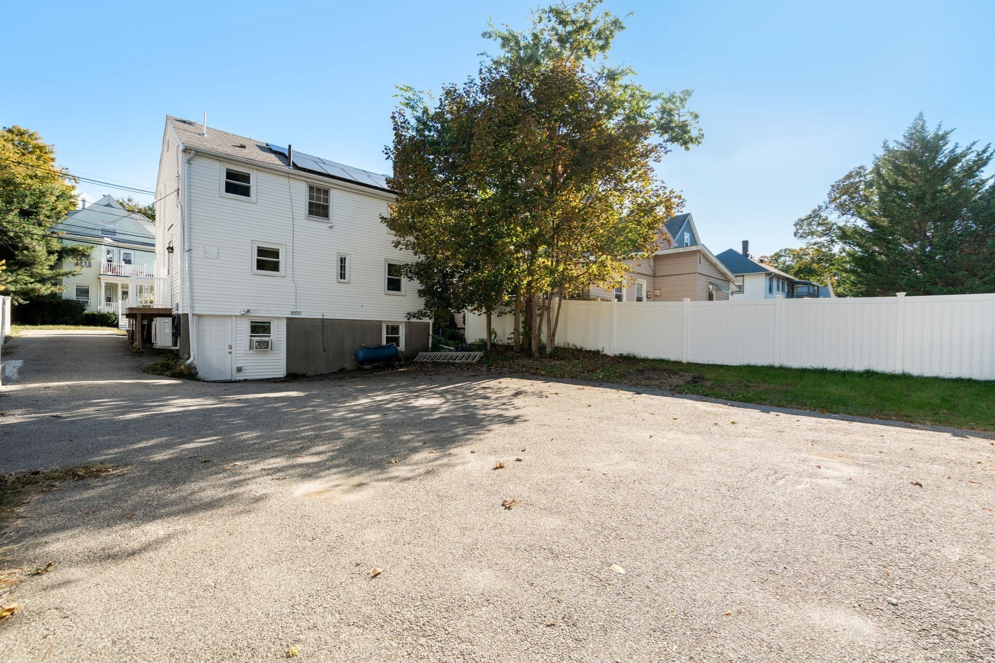 125 Thacher Property Photo 22