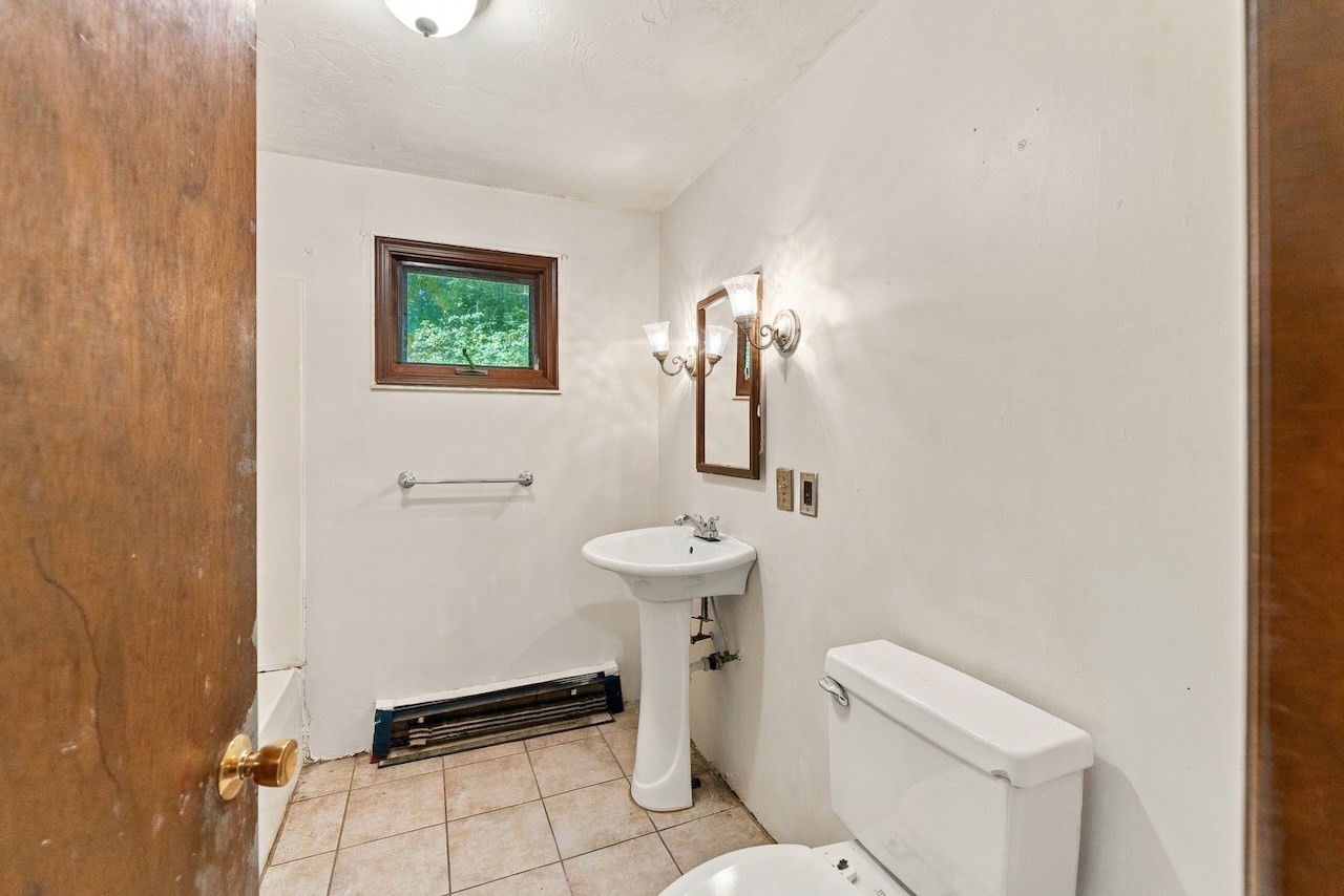 69 Lake Ave Property Photo 14