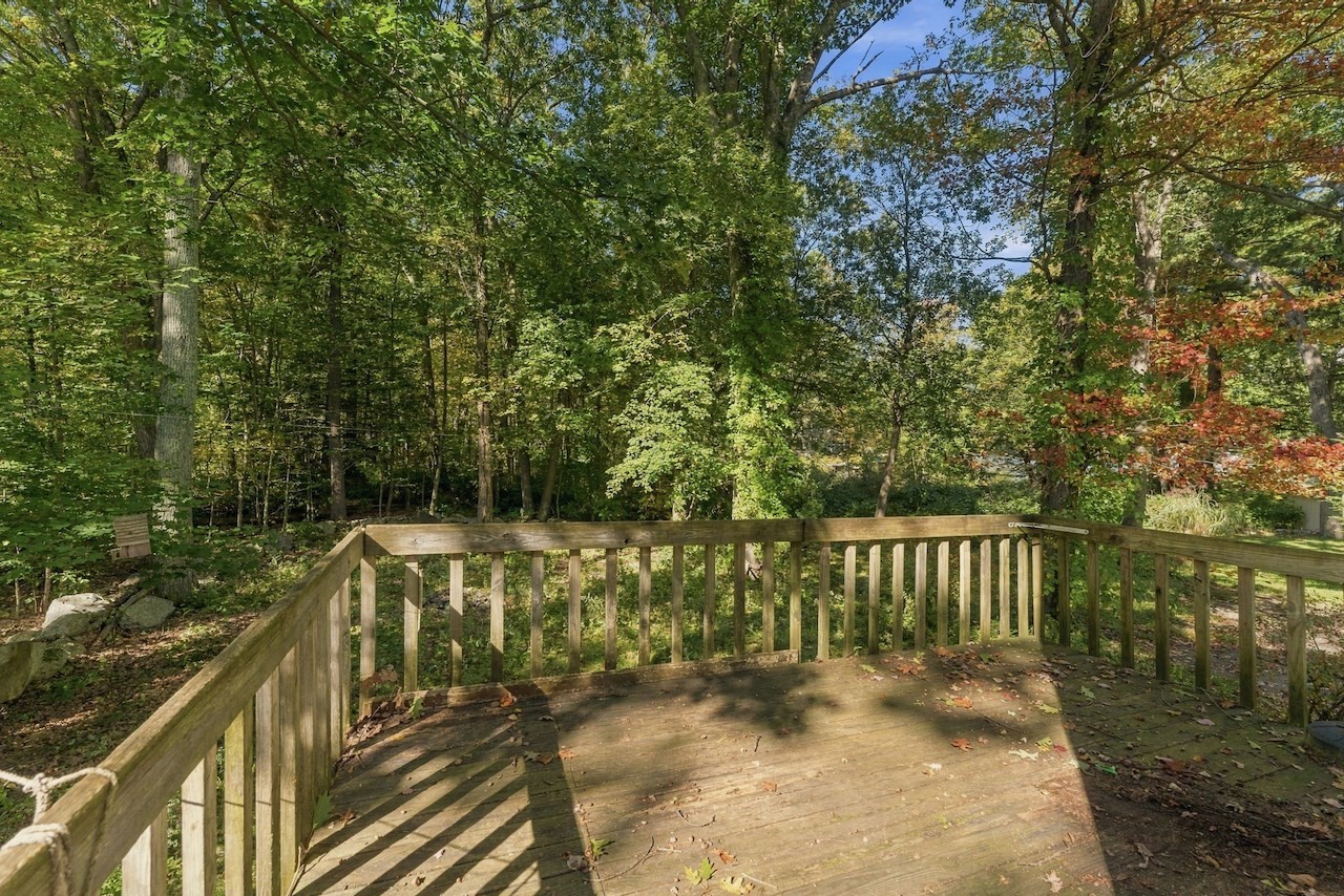 69 Lake Ave Property Photo 32