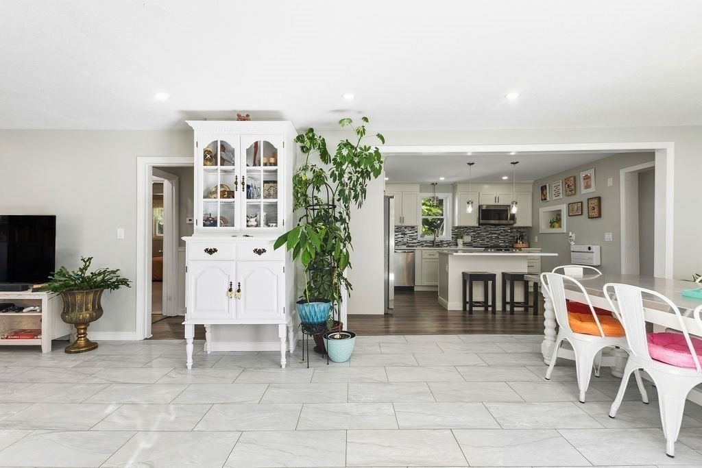 8 Bliss Rd Property Photo 14