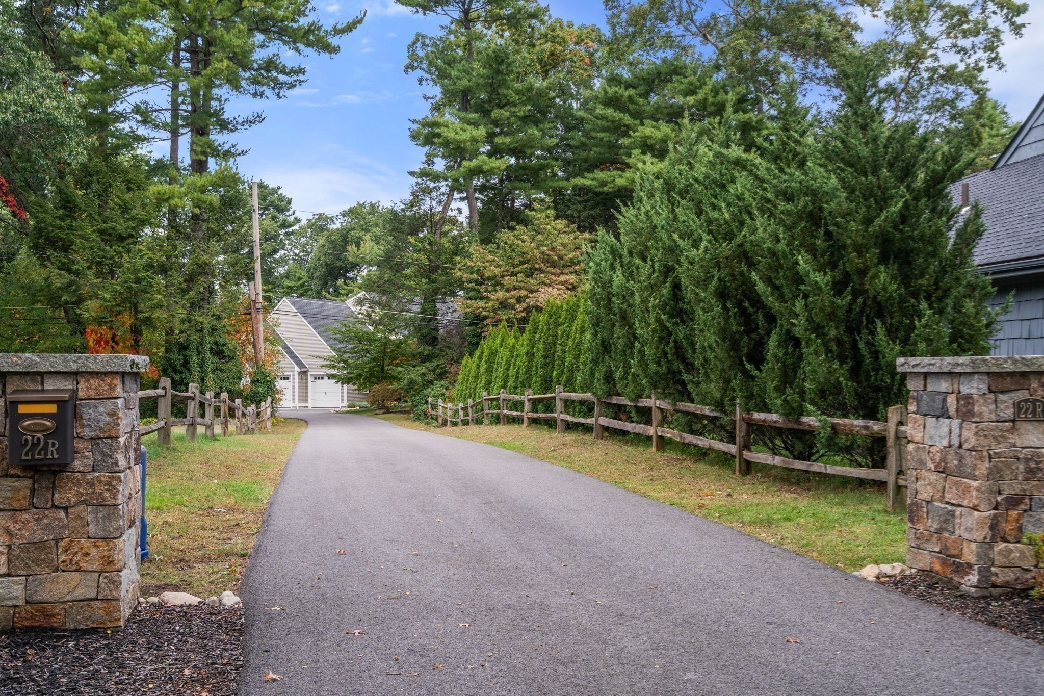 22r Pilgrim Way Property Photo 38