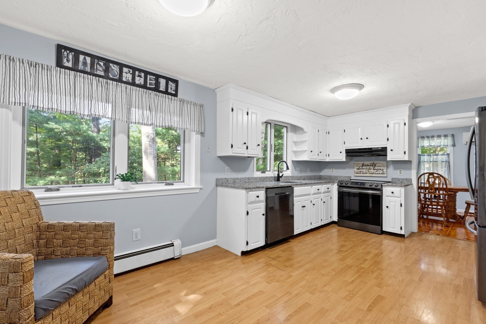 11 Lantern Ln Property Photo 11