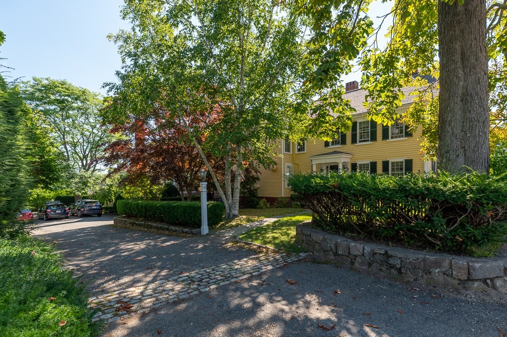 10 Ashland Ave. Property Photo 4