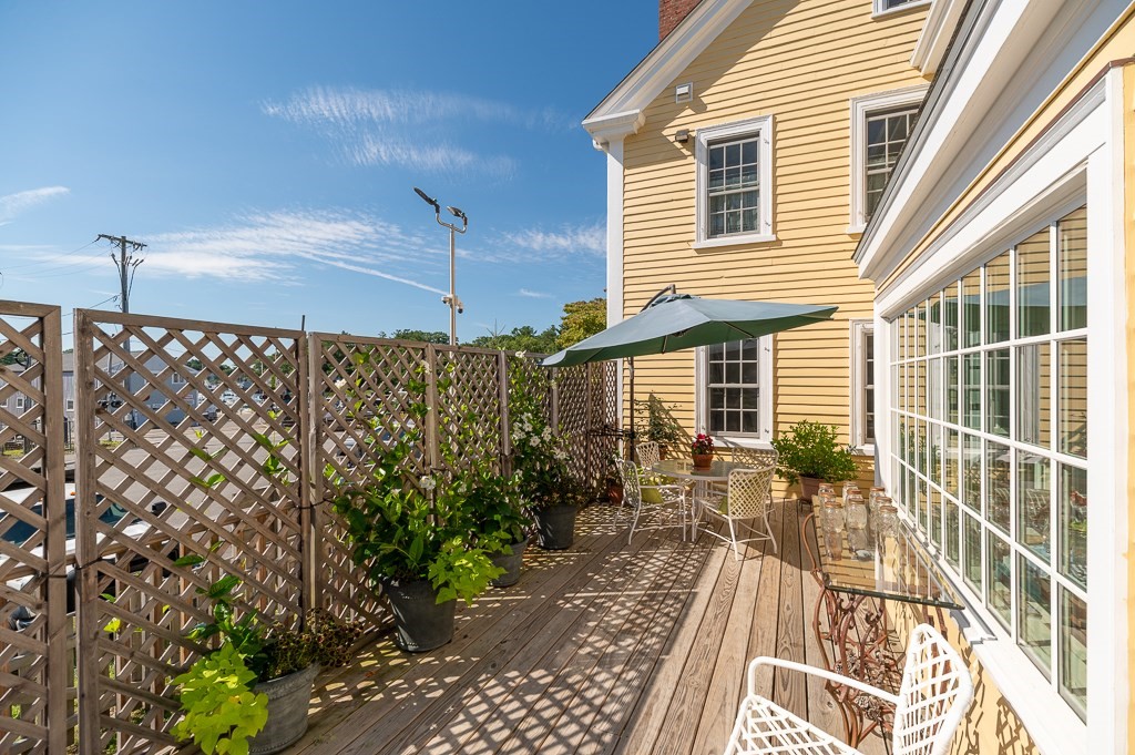 10 Ashland Ave. Property Photo 15