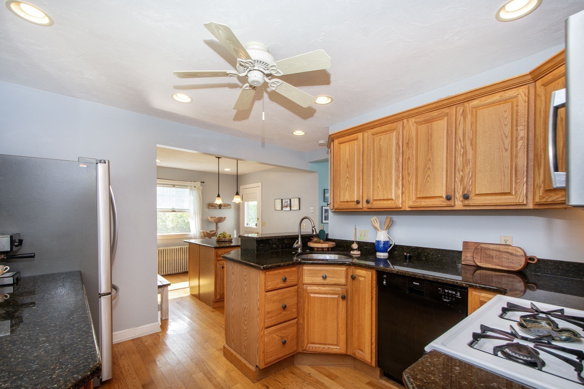 12 L Street Property Photo 11