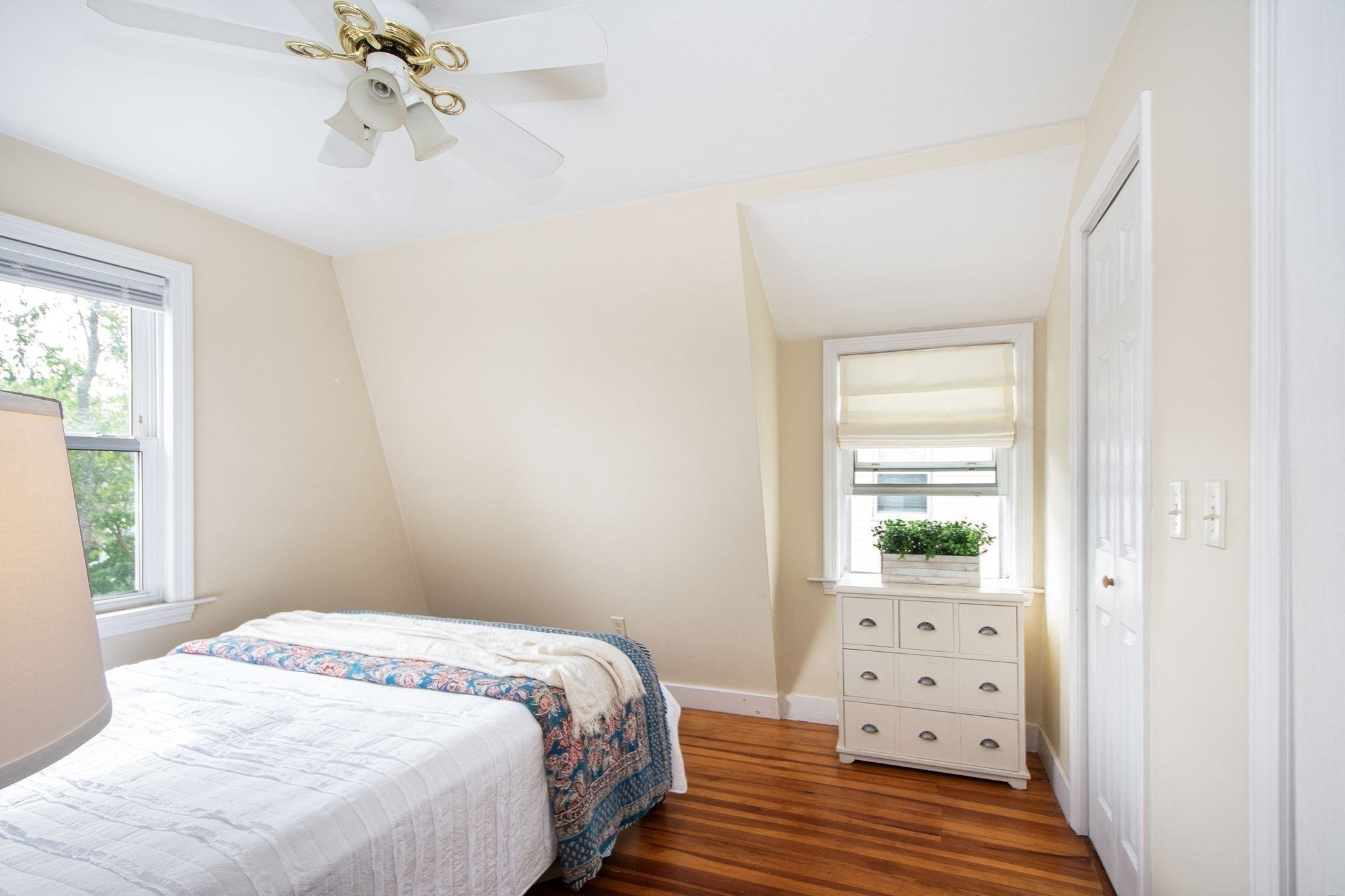 12 L Street Property Photo 18