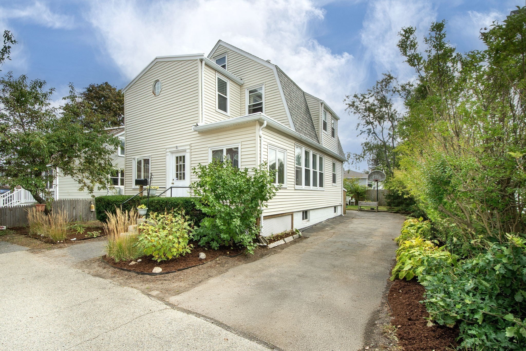 12 L Street Property Photo 23